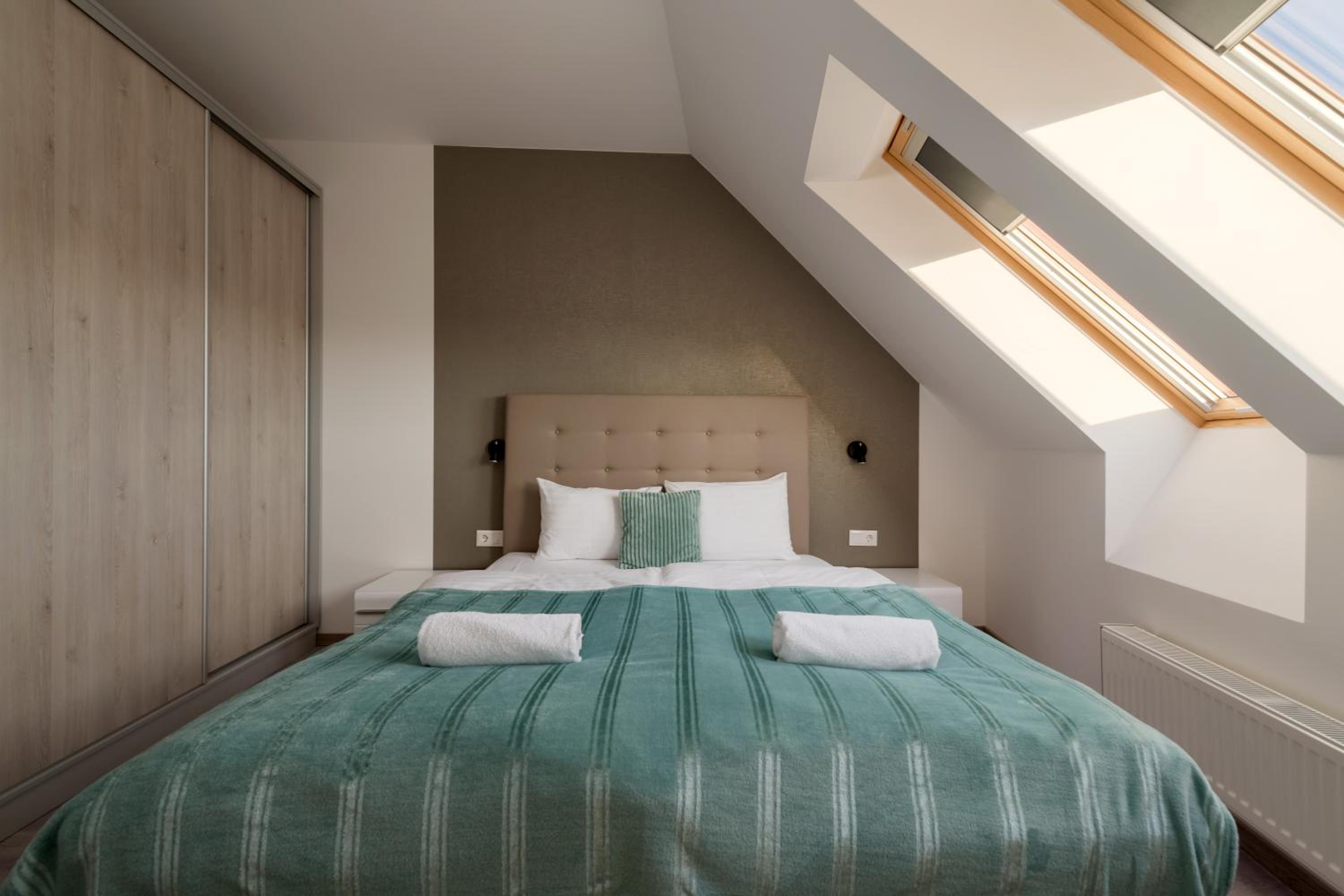 One-Bedroom Apartment - Photo 1