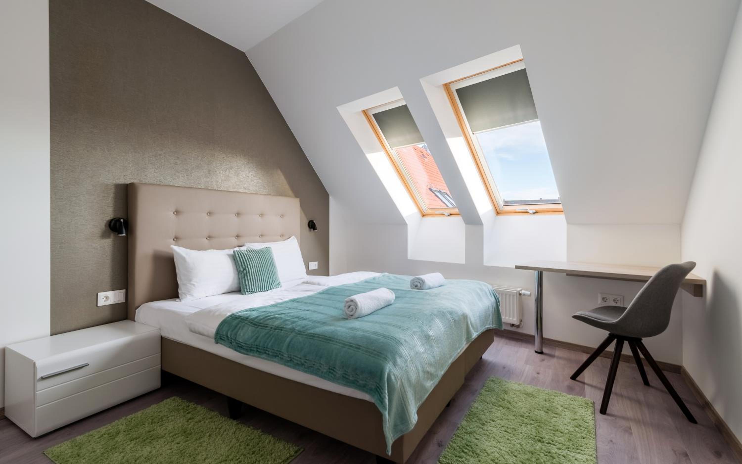 One-Bedroom Apartment - Photo 4
