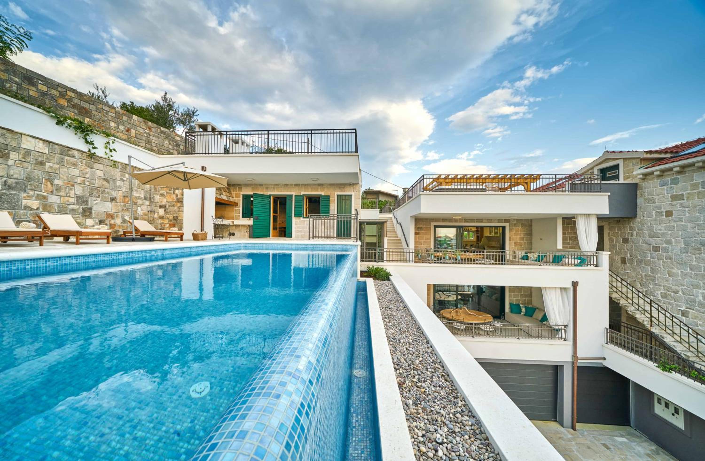 Villa with Sea View photo 3