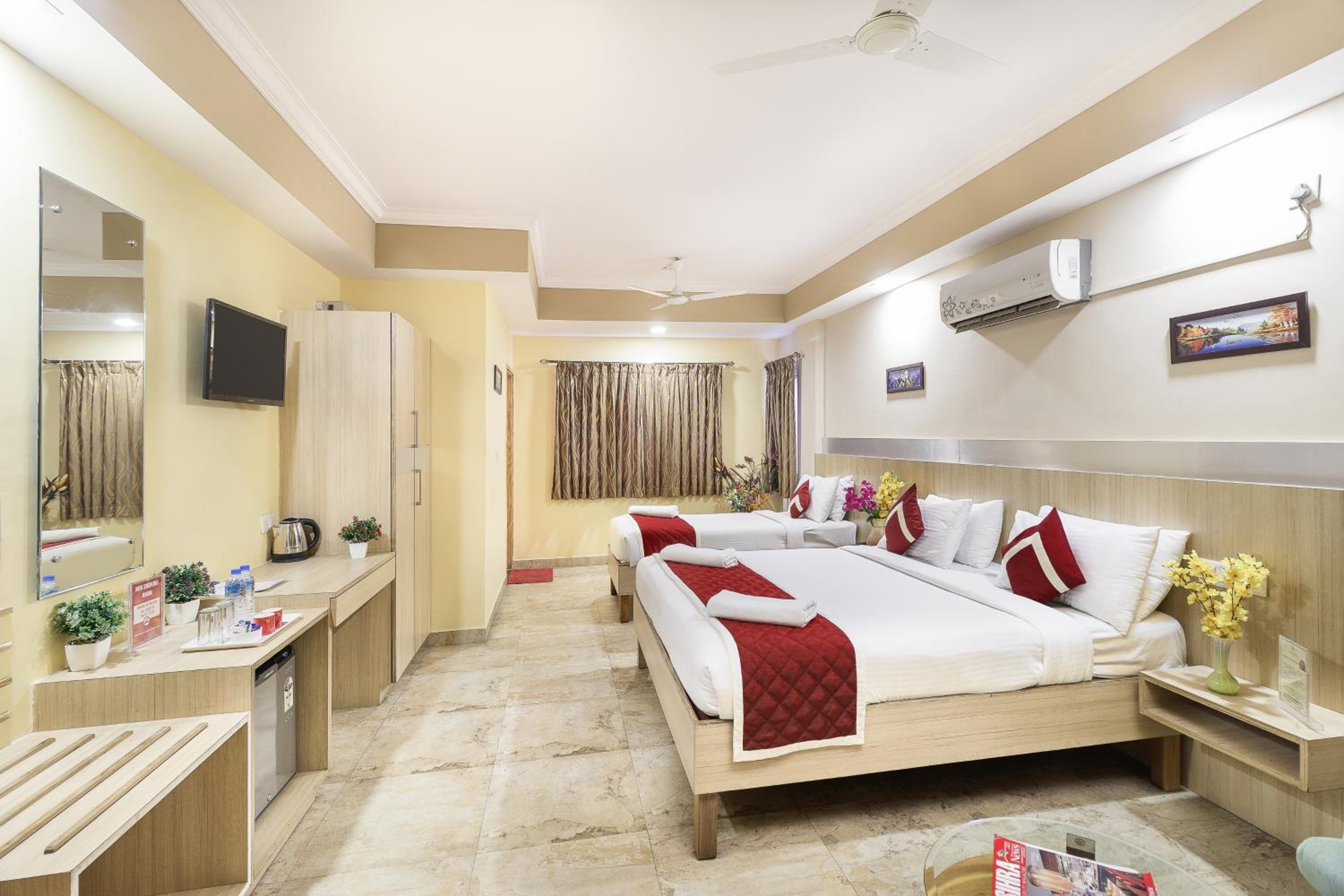 Deluxe Family Room - Photo 6