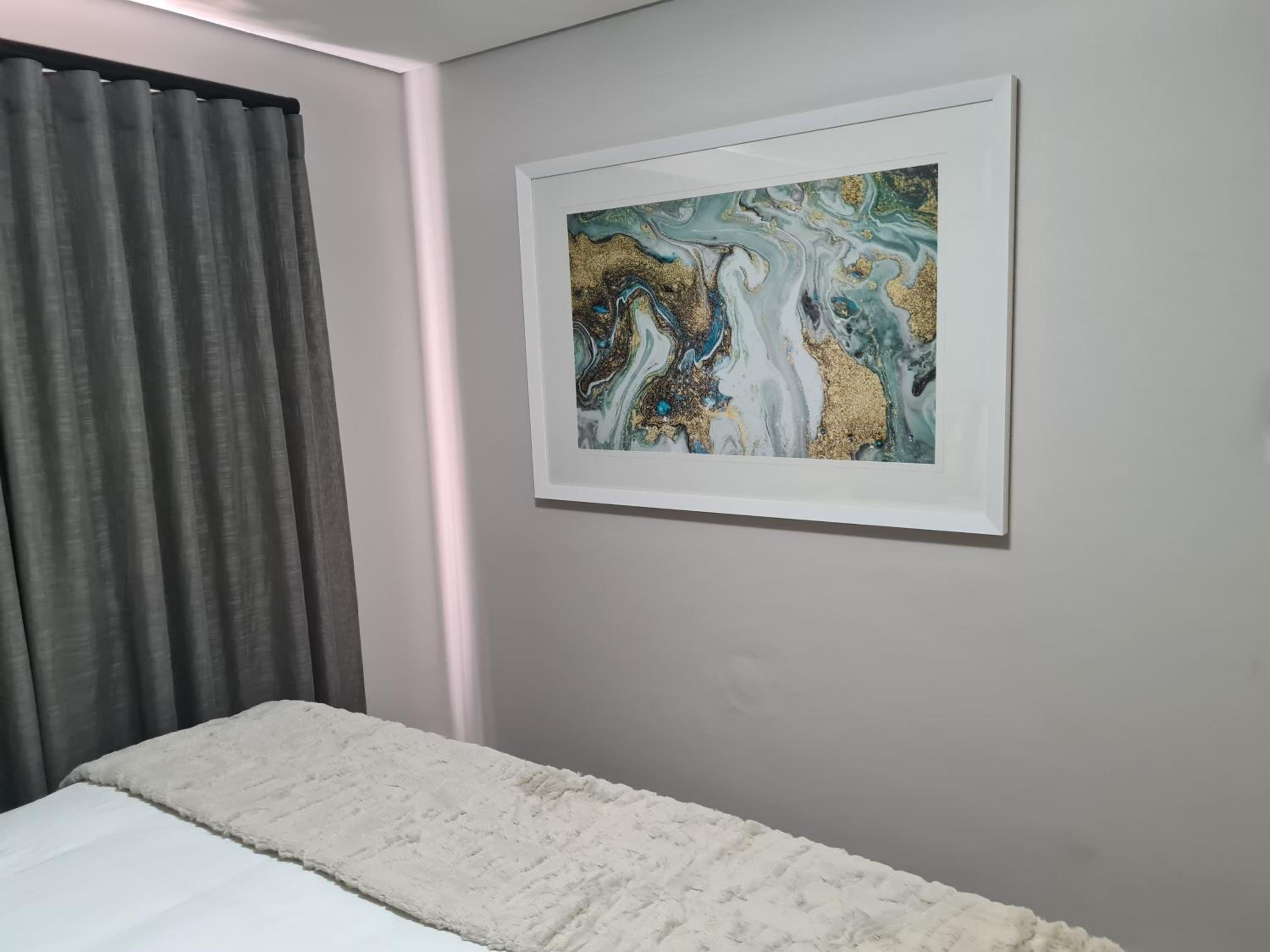 Two-Bedroom Townhouse - Photo 9