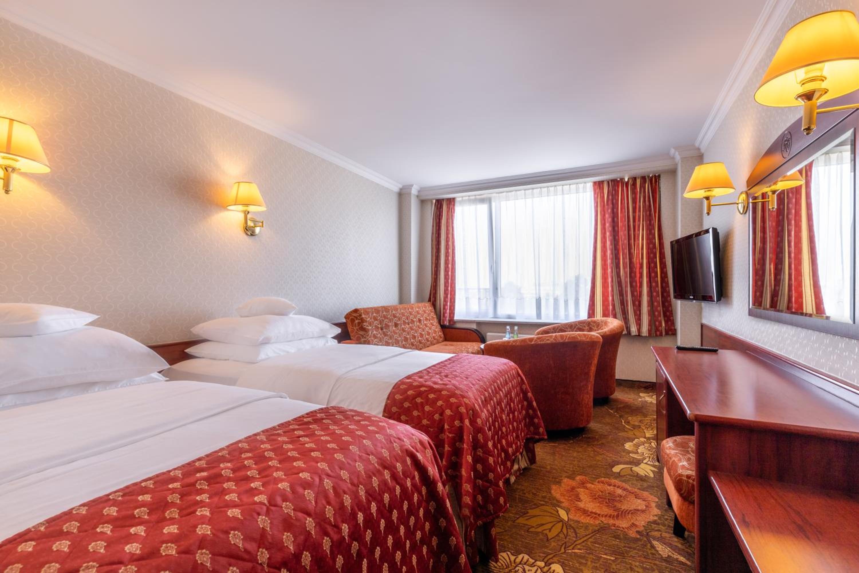 Twin Room - Photo 1
