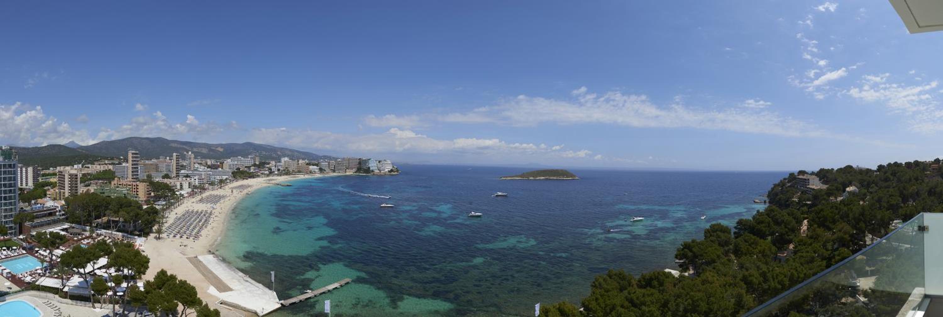 The Level Suite with Terrace