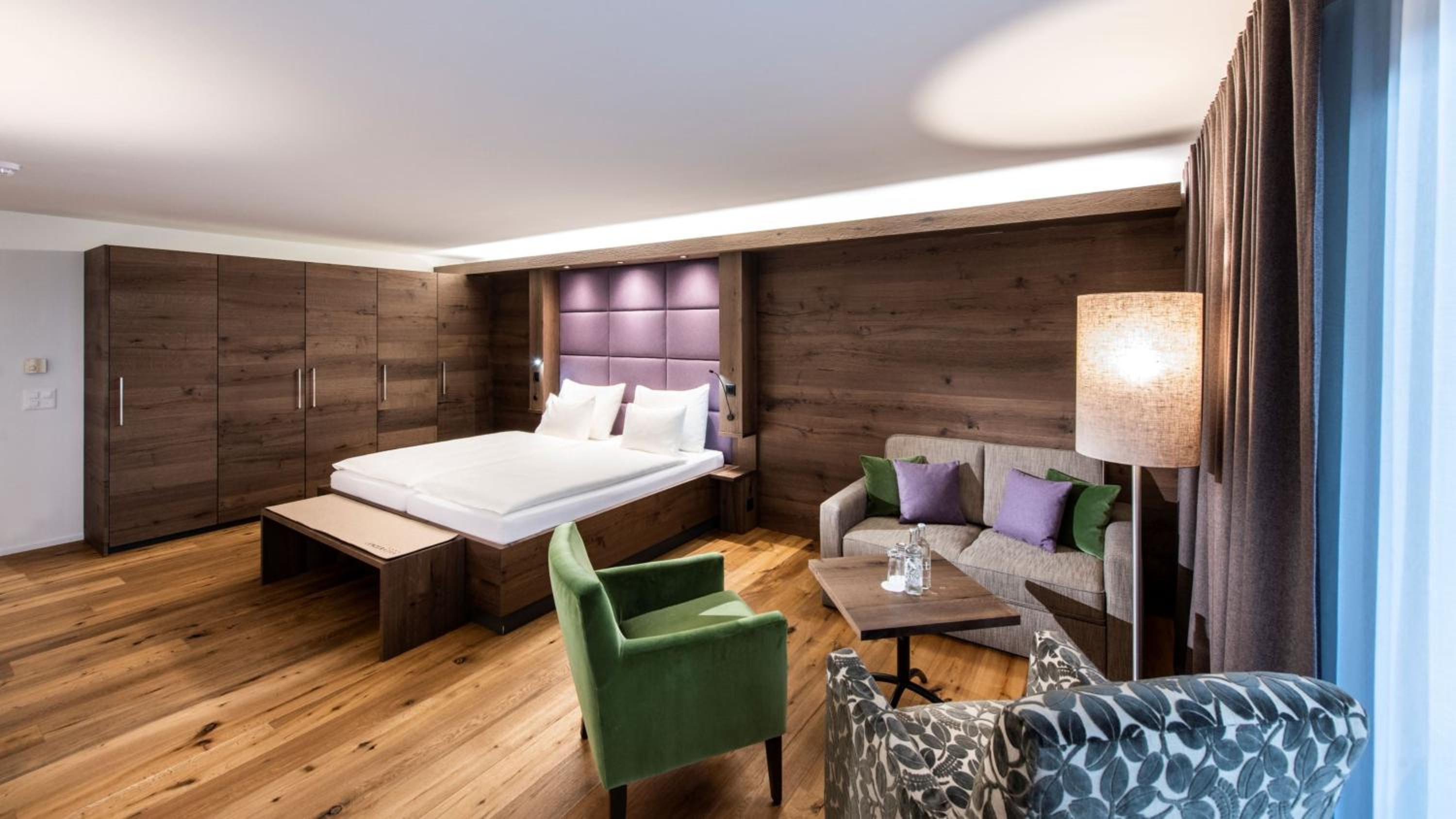 Superior Double Room with Balcony - Photo 5