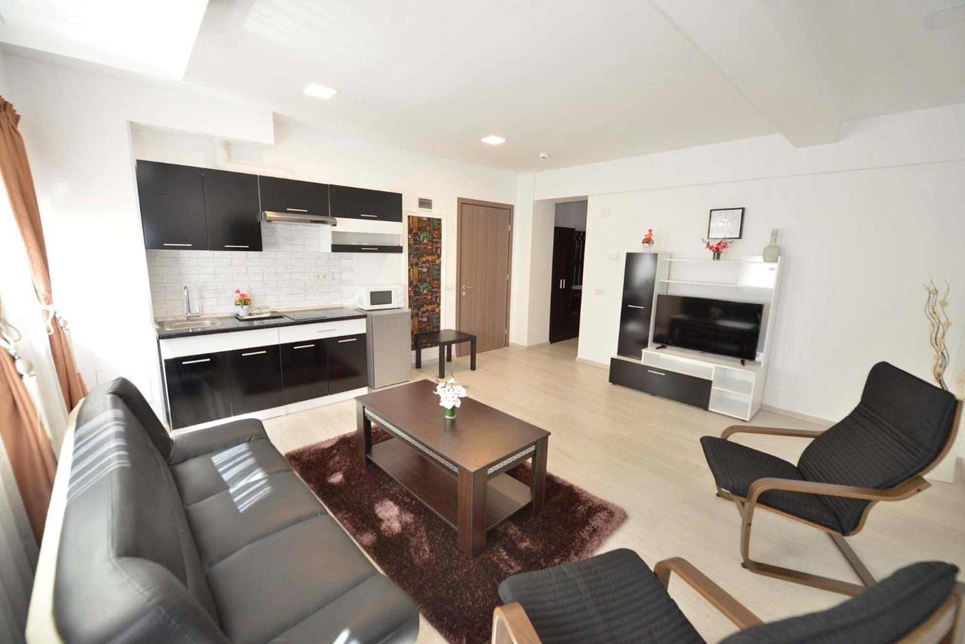 One-Bedroom Apartment - Photo 1