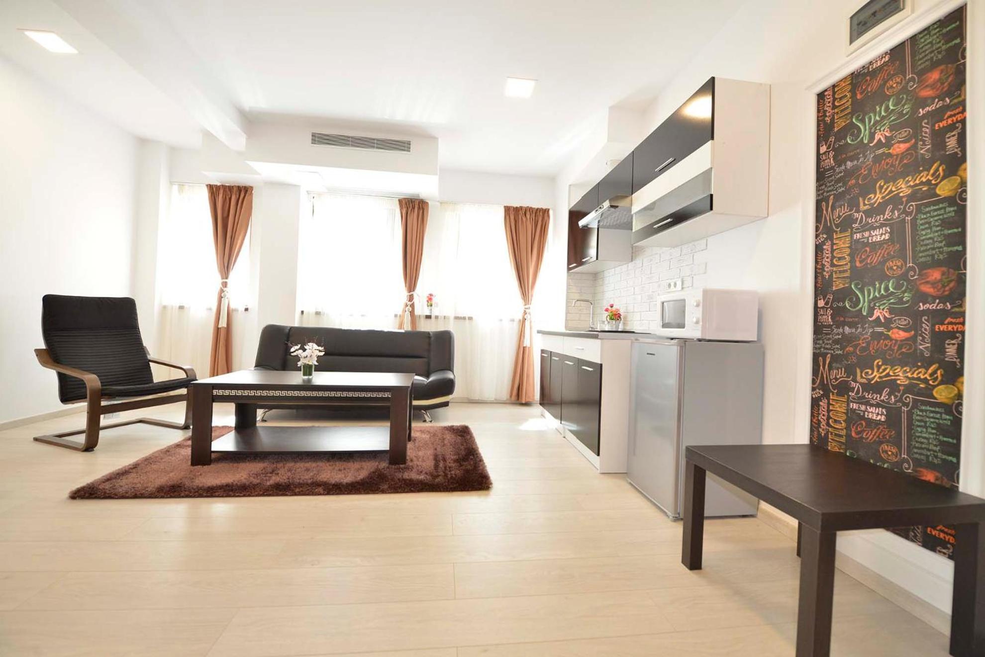 One-Bedroom Apartment - Photo 5
