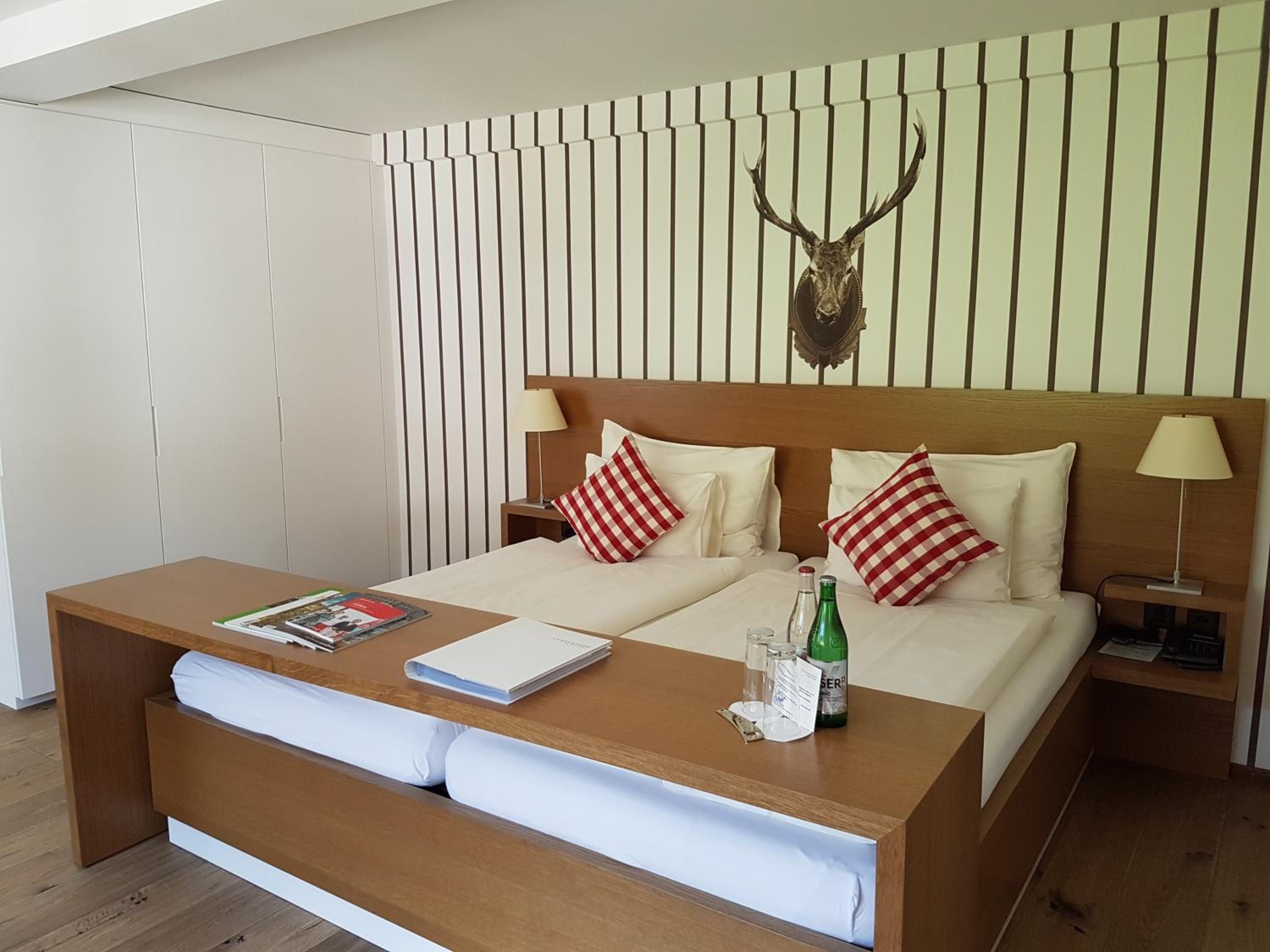 Family Deluxe Room (2 Adults + 2 Children) - Photo 1