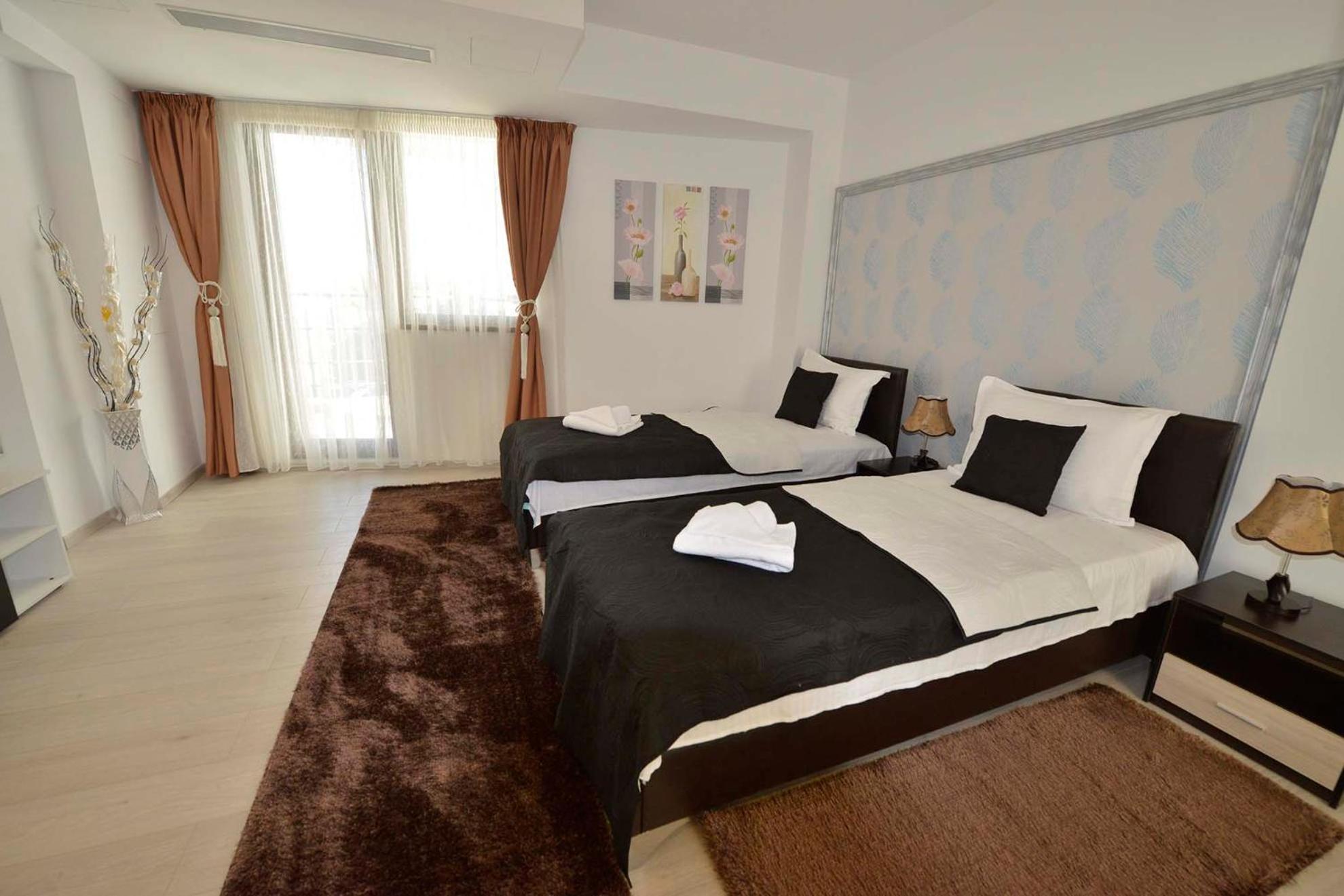 Deluxe Twin Room - Photo 3