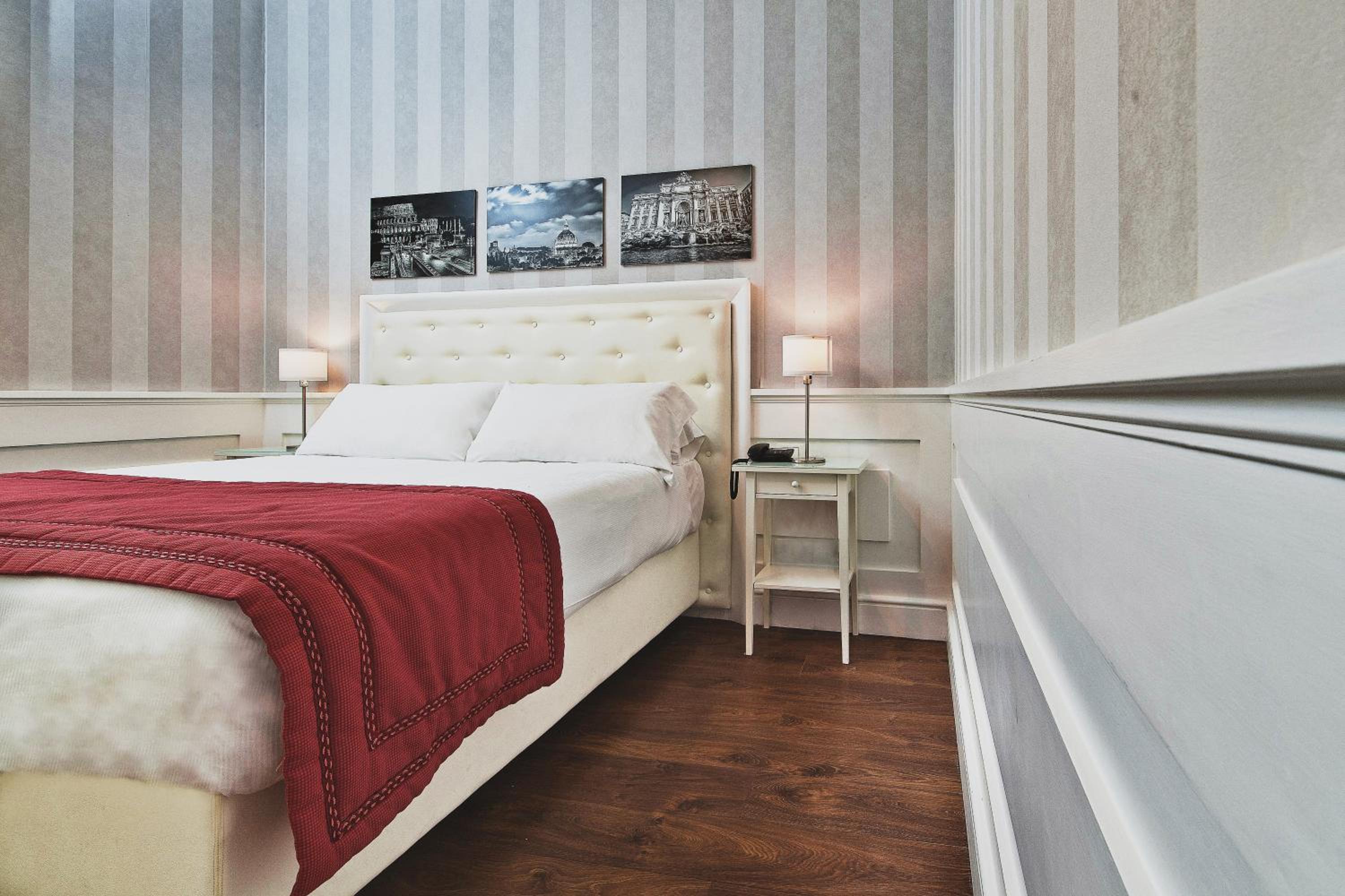 Double or Twin Room photo 3