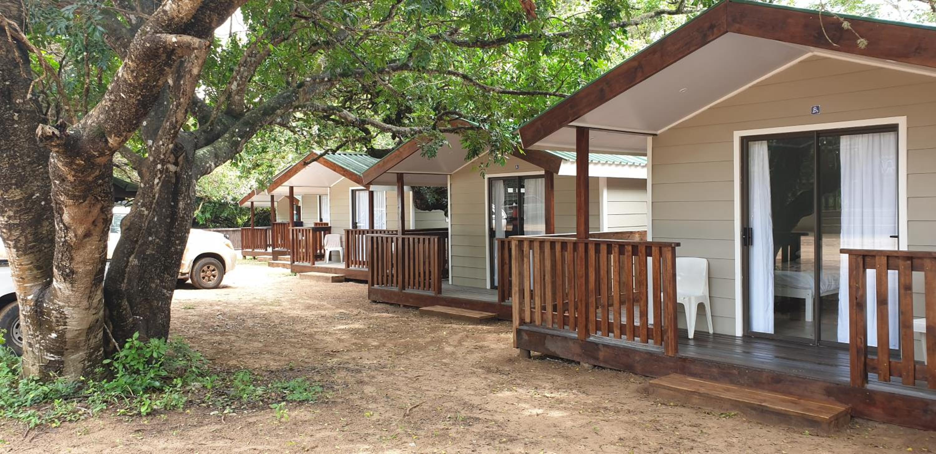 Cabin with Private External Bathroom - Photo 9
