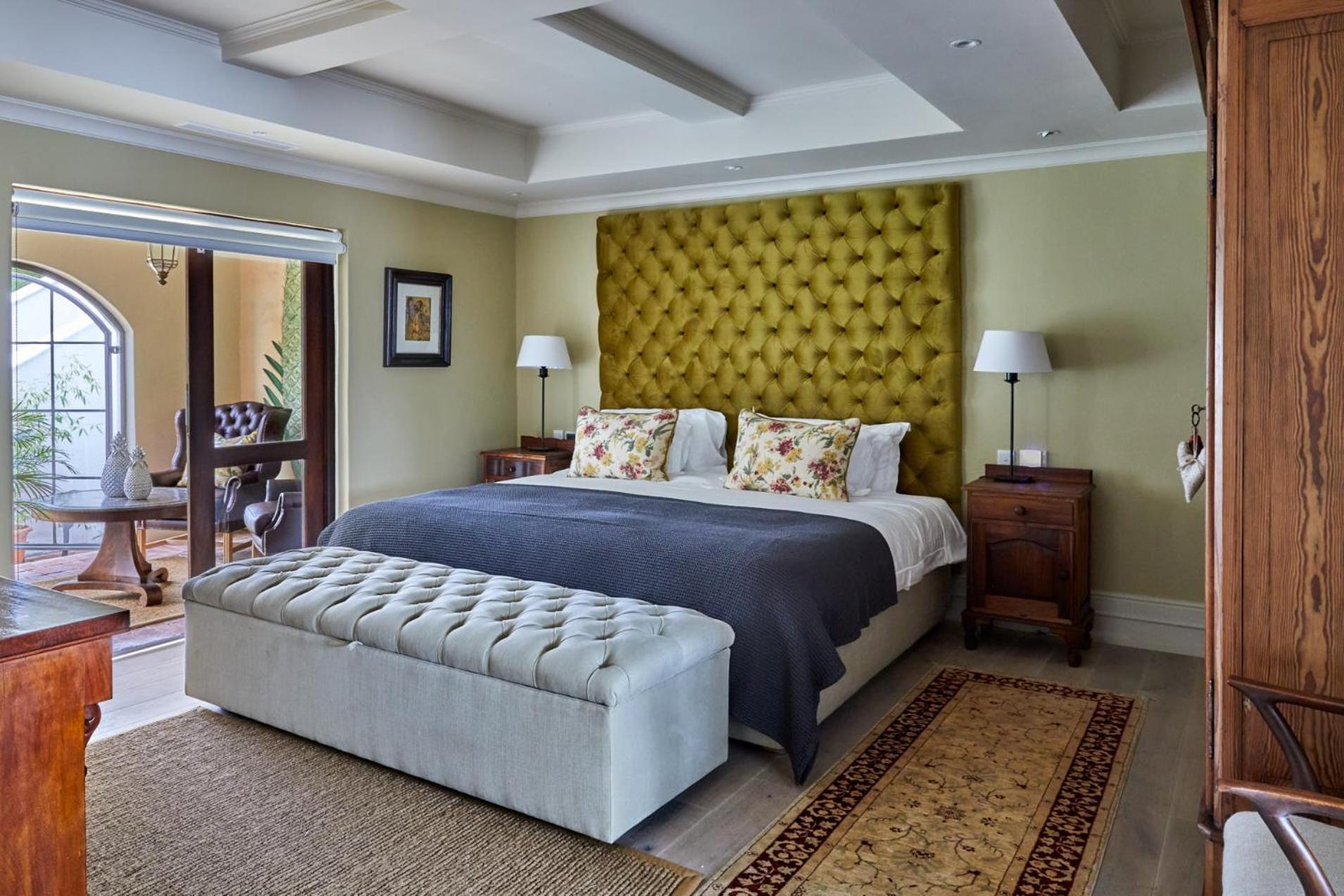 Suite with Garden View