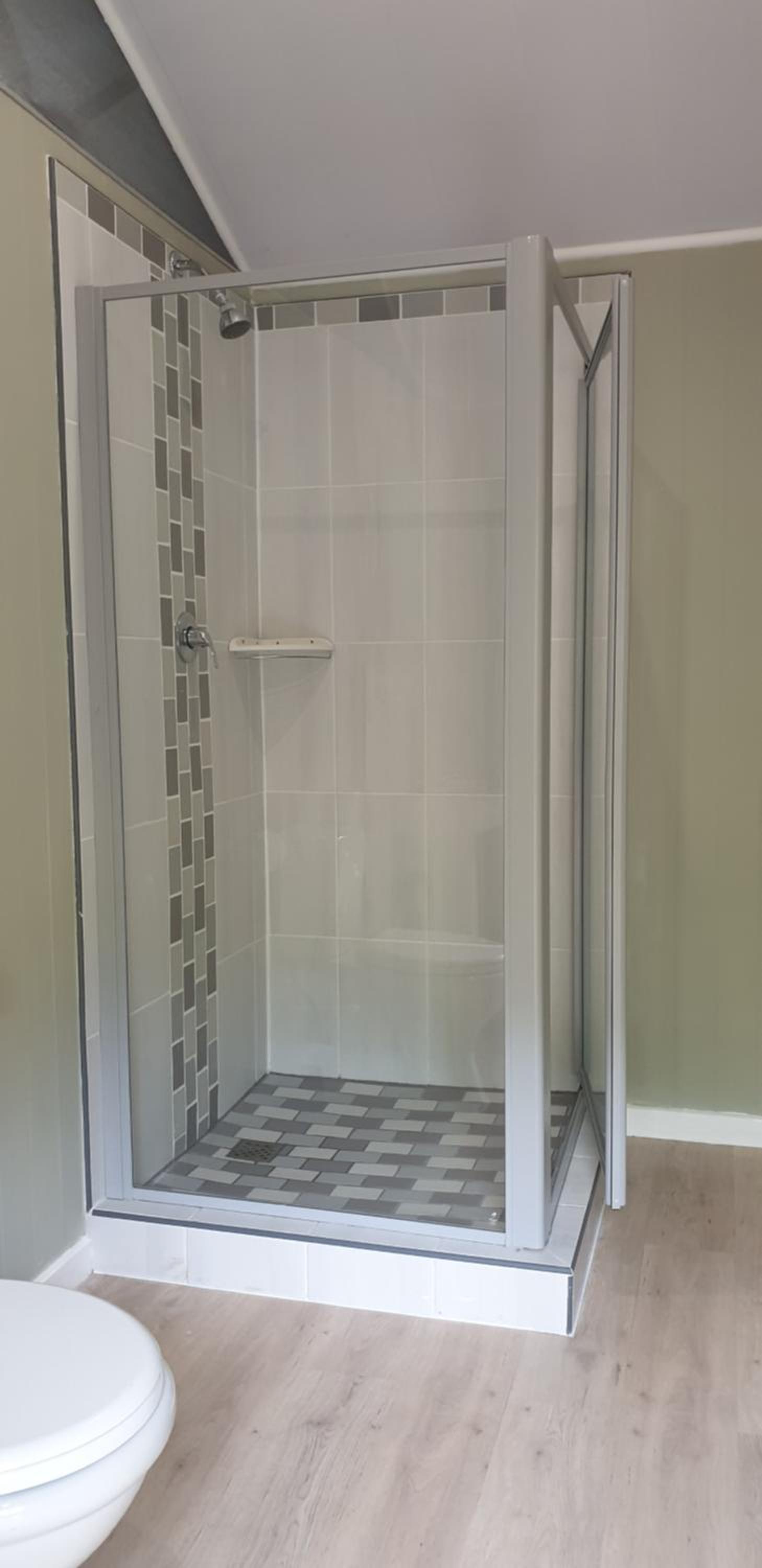Cabin with Private External Bathroom - Photo 10
