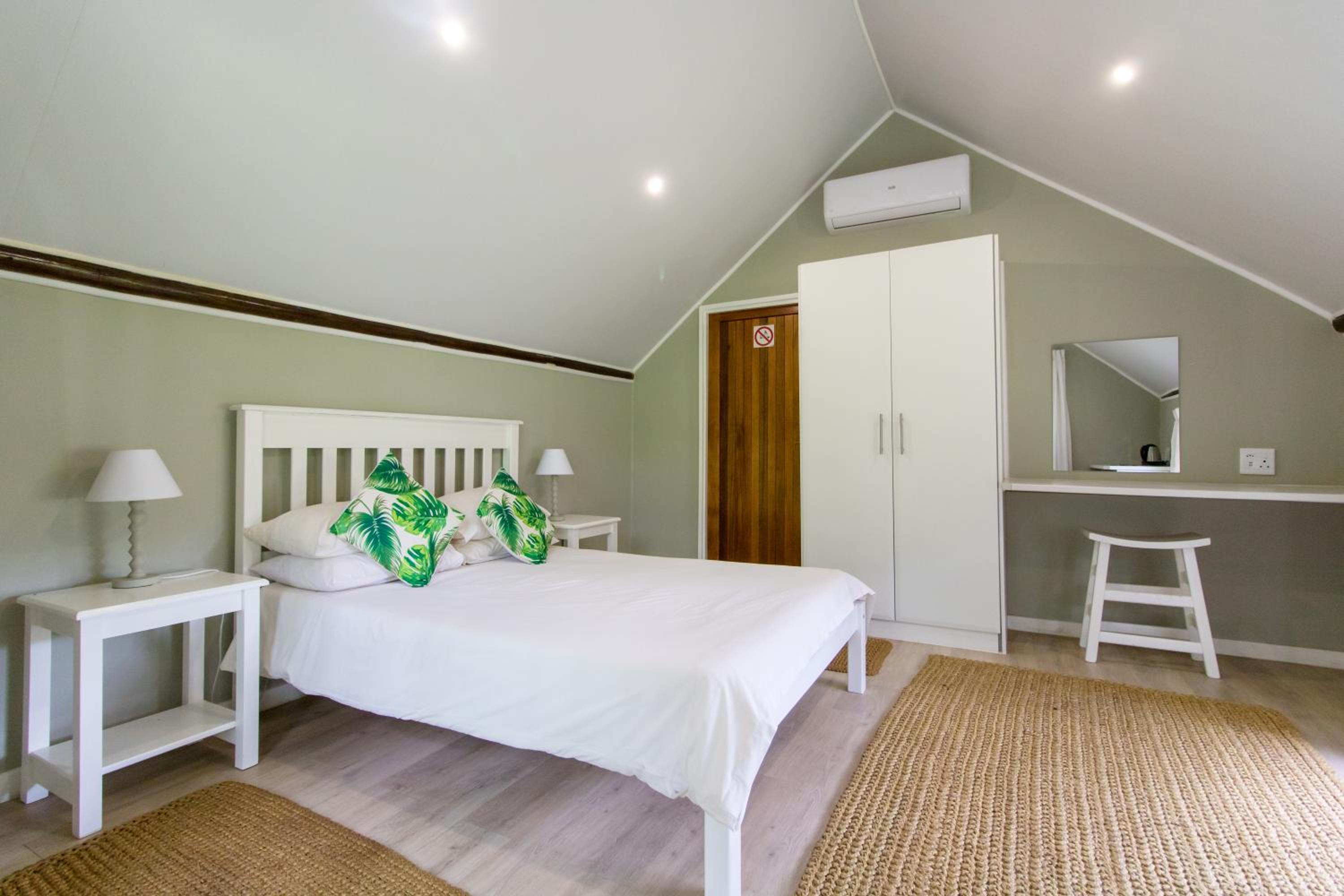 Chalet with private bathroom - Photo 2