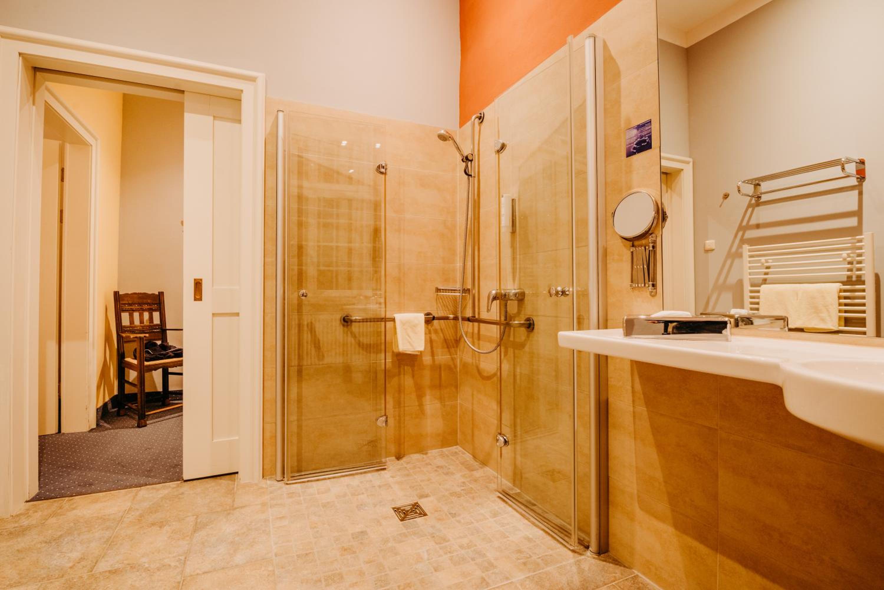 Double Room - Photo 2