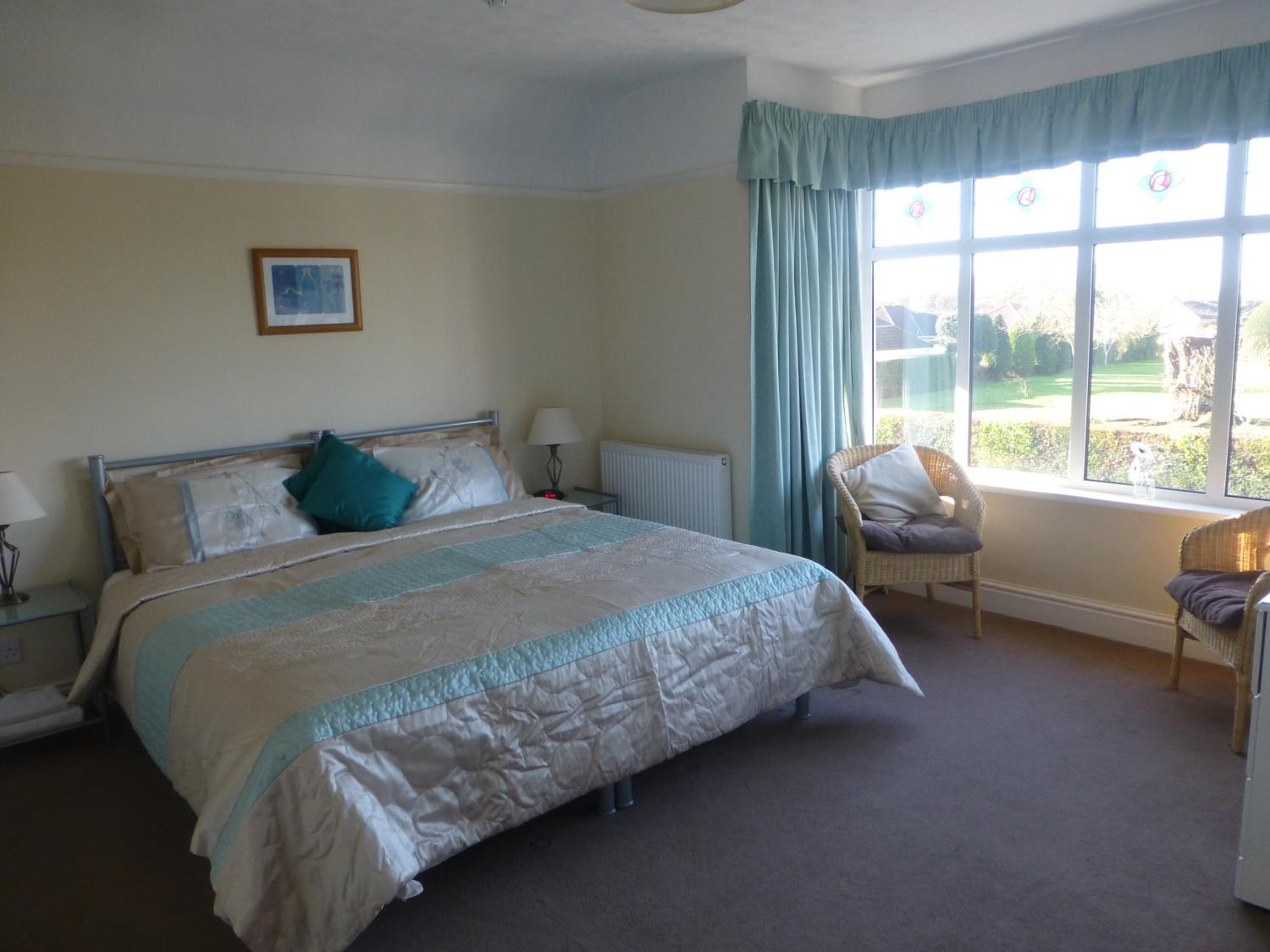 Large Double Or Twin Room photo 2