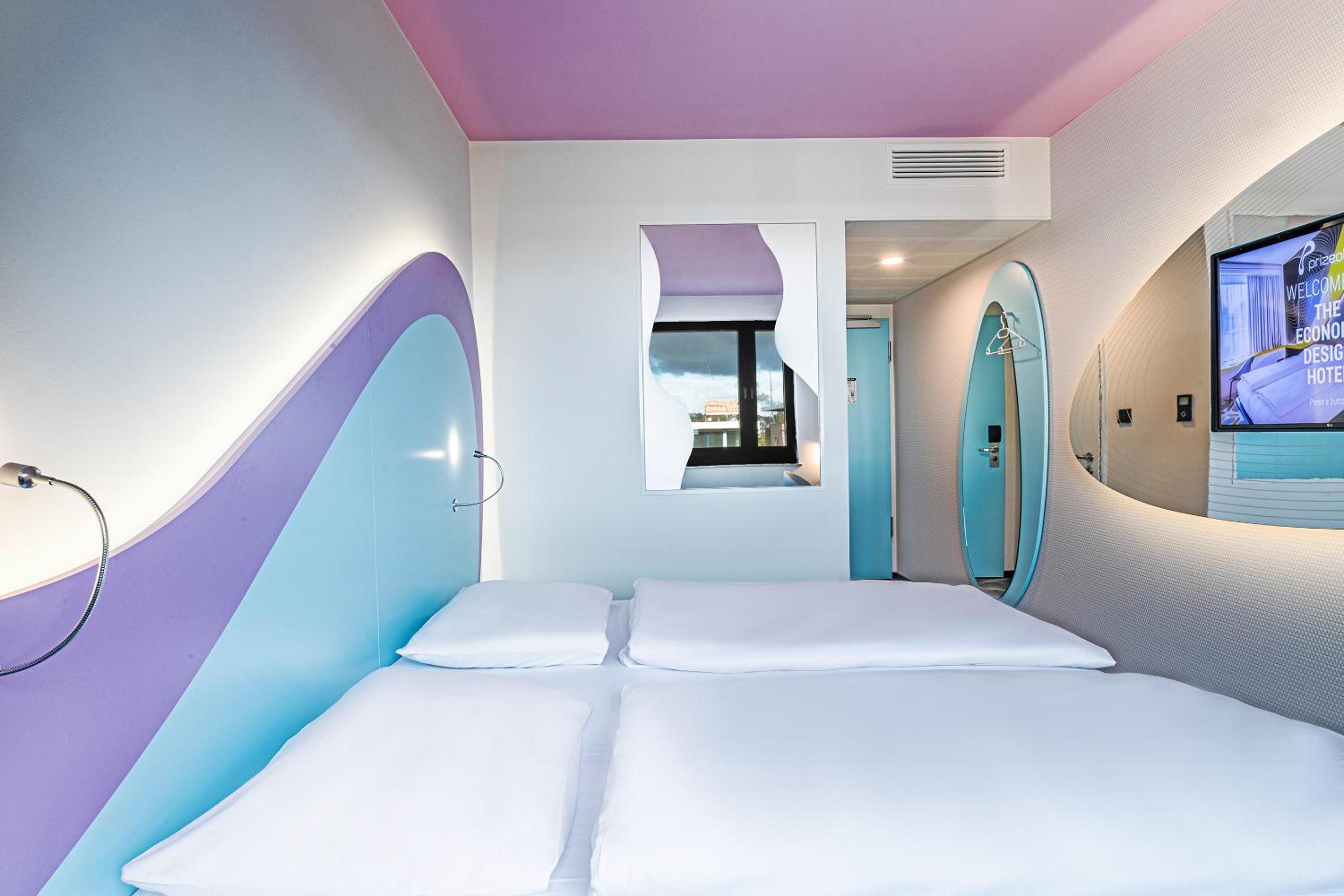 Design Room - Photo 1