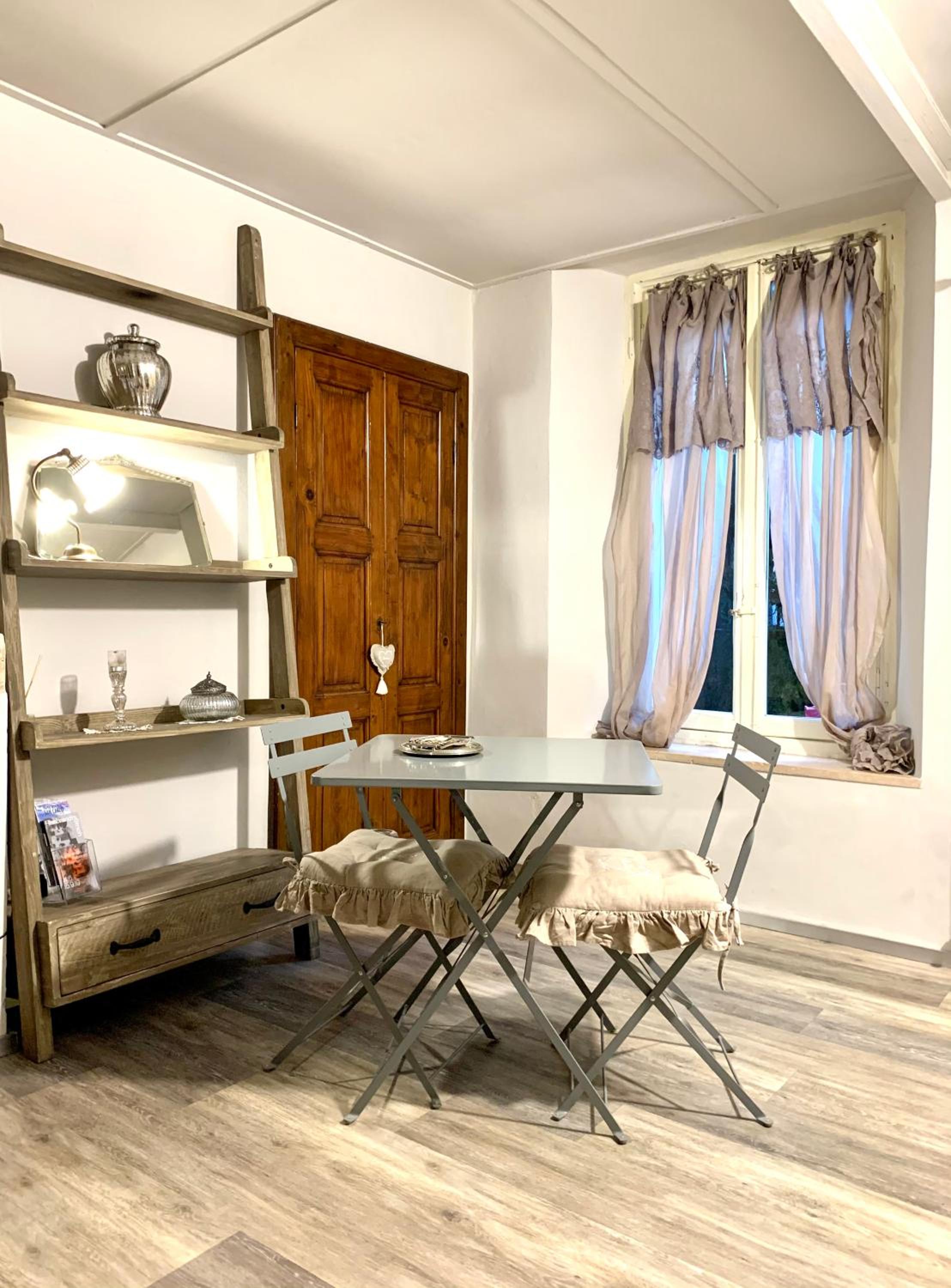 Studio Apartment - Photo 16