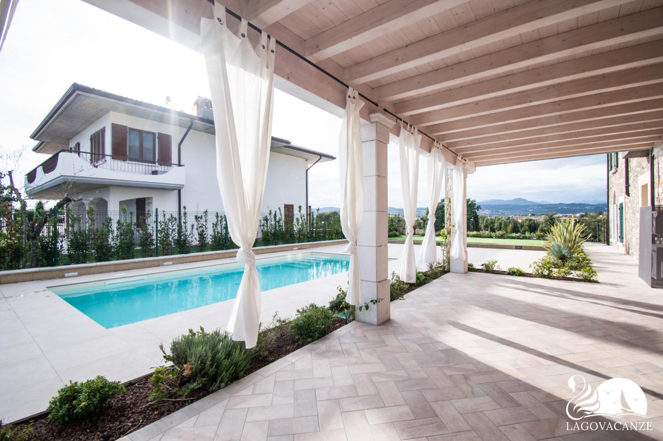 Apartment With Pool View  photo 1