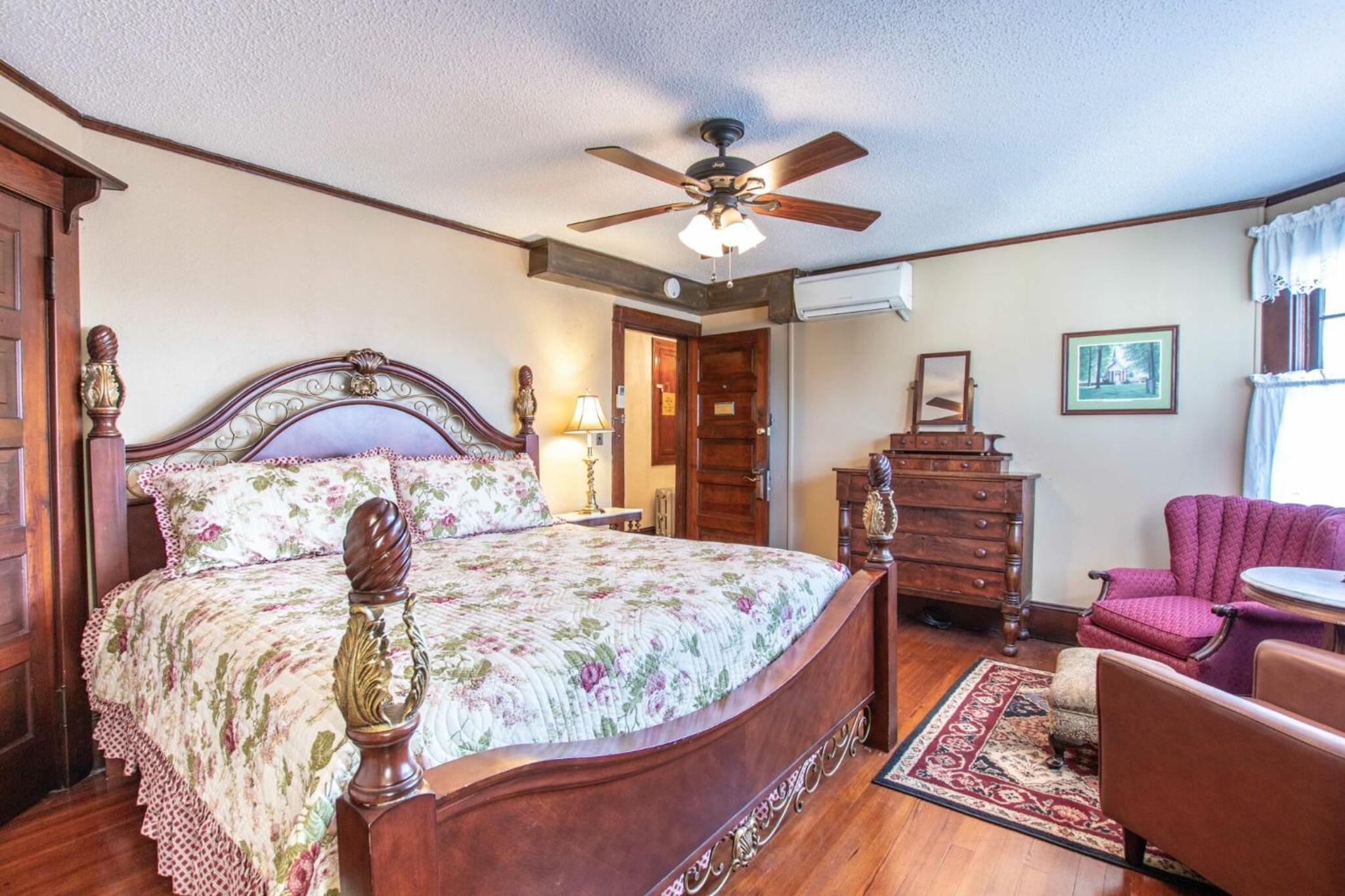 King Suite photo 1