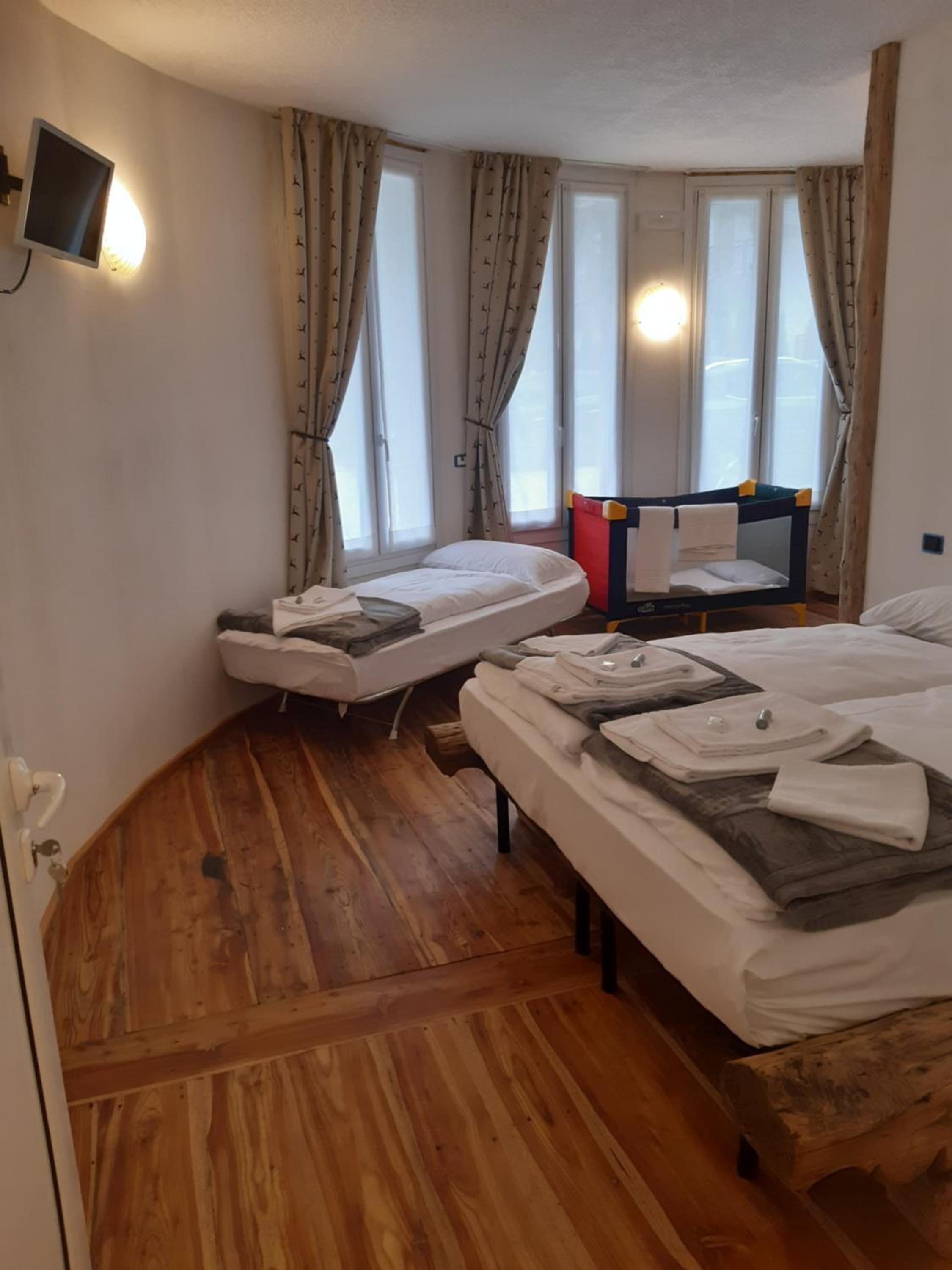 Superior Triple Room - Photo 1