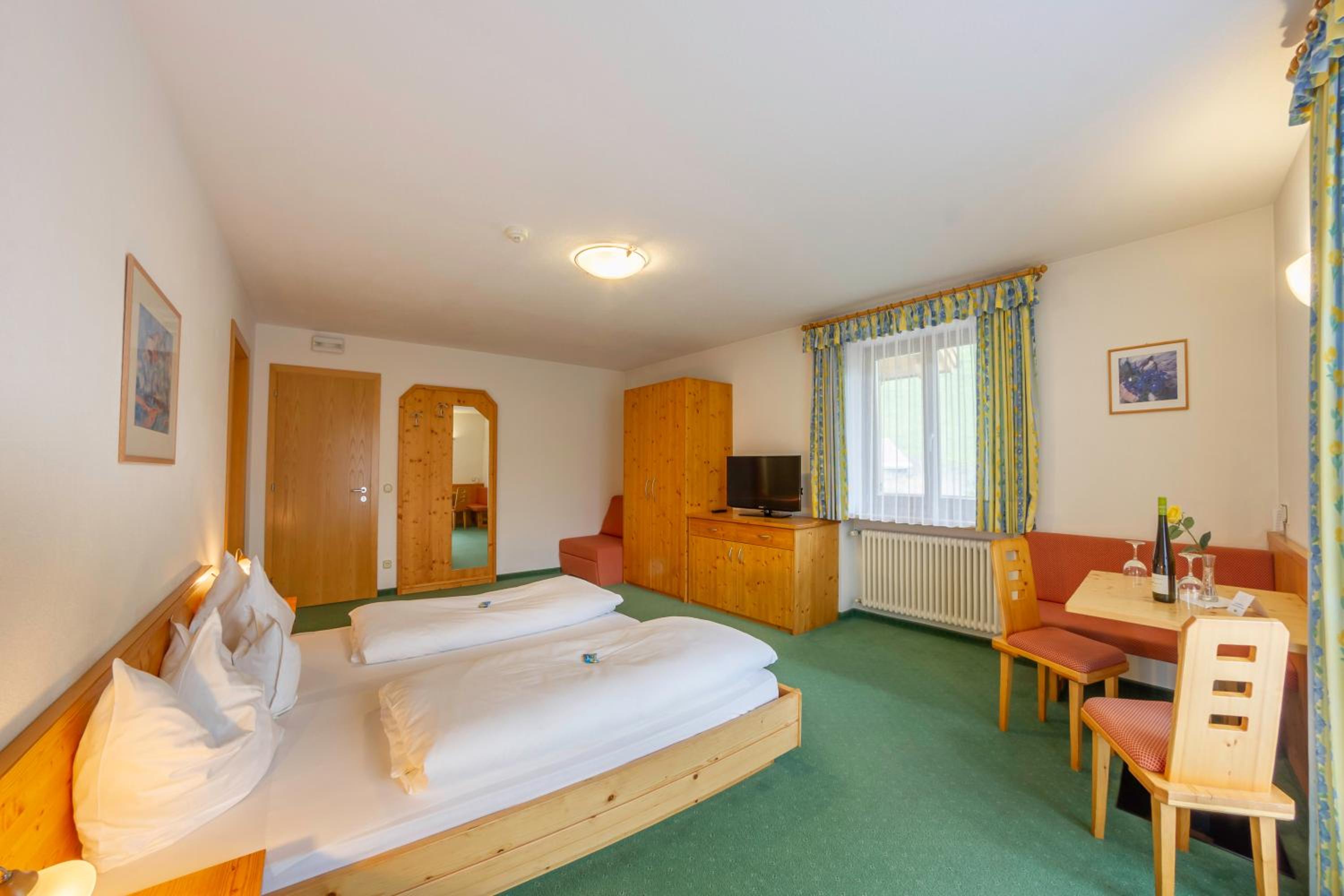 Double Room with Balcony photo 1