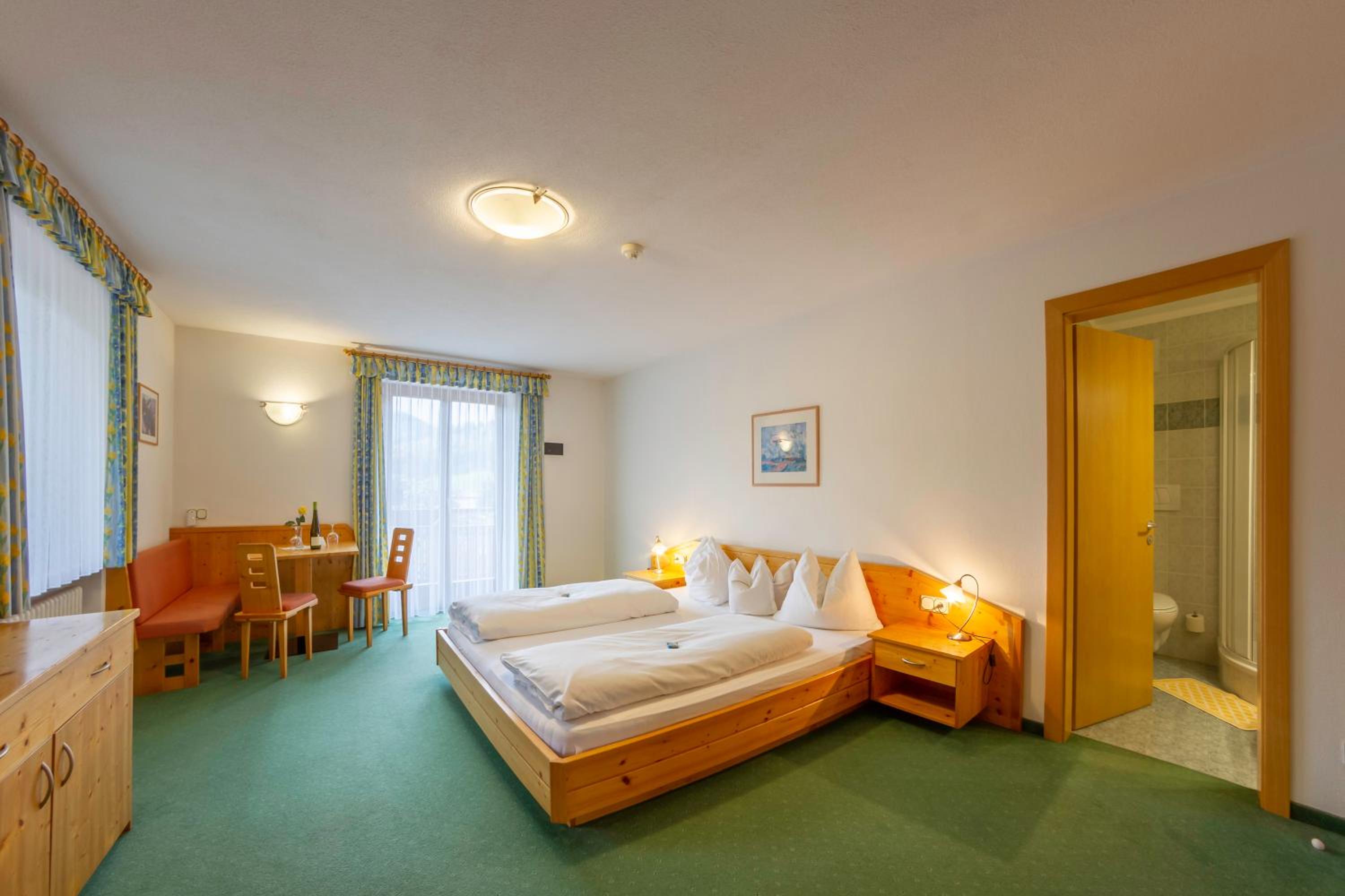 Double Room with Mountain View photo 1