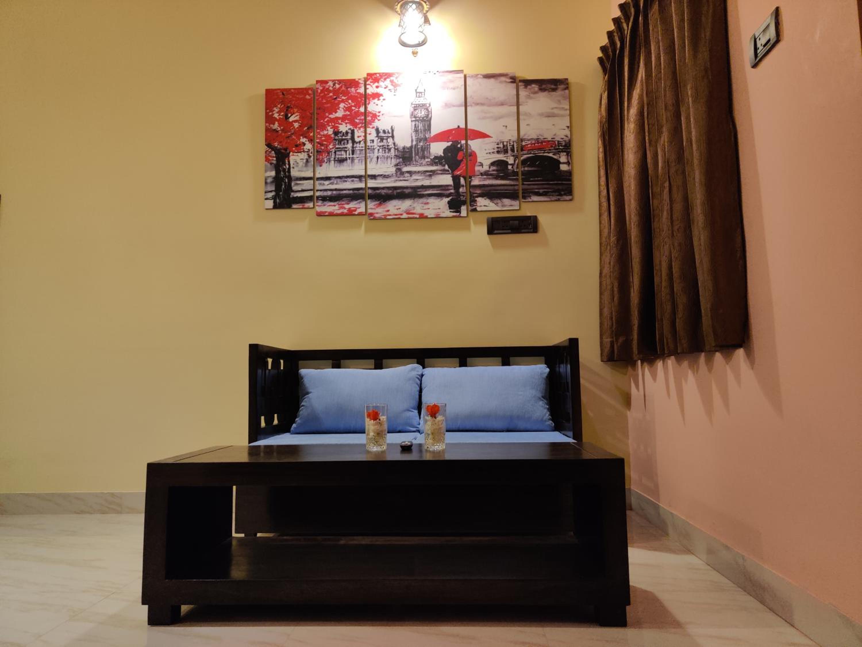 Deluxe King Room - Photo 7