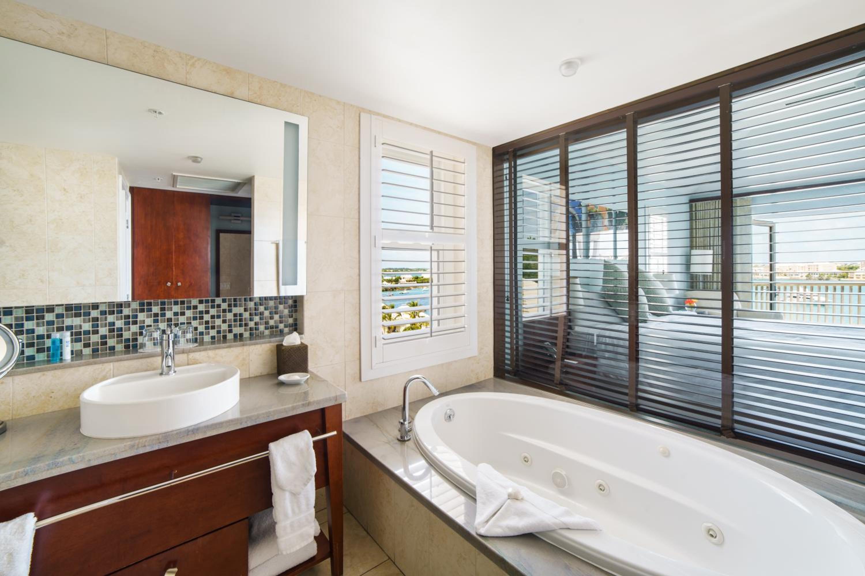 Deluxe Room, 2 Double Beds