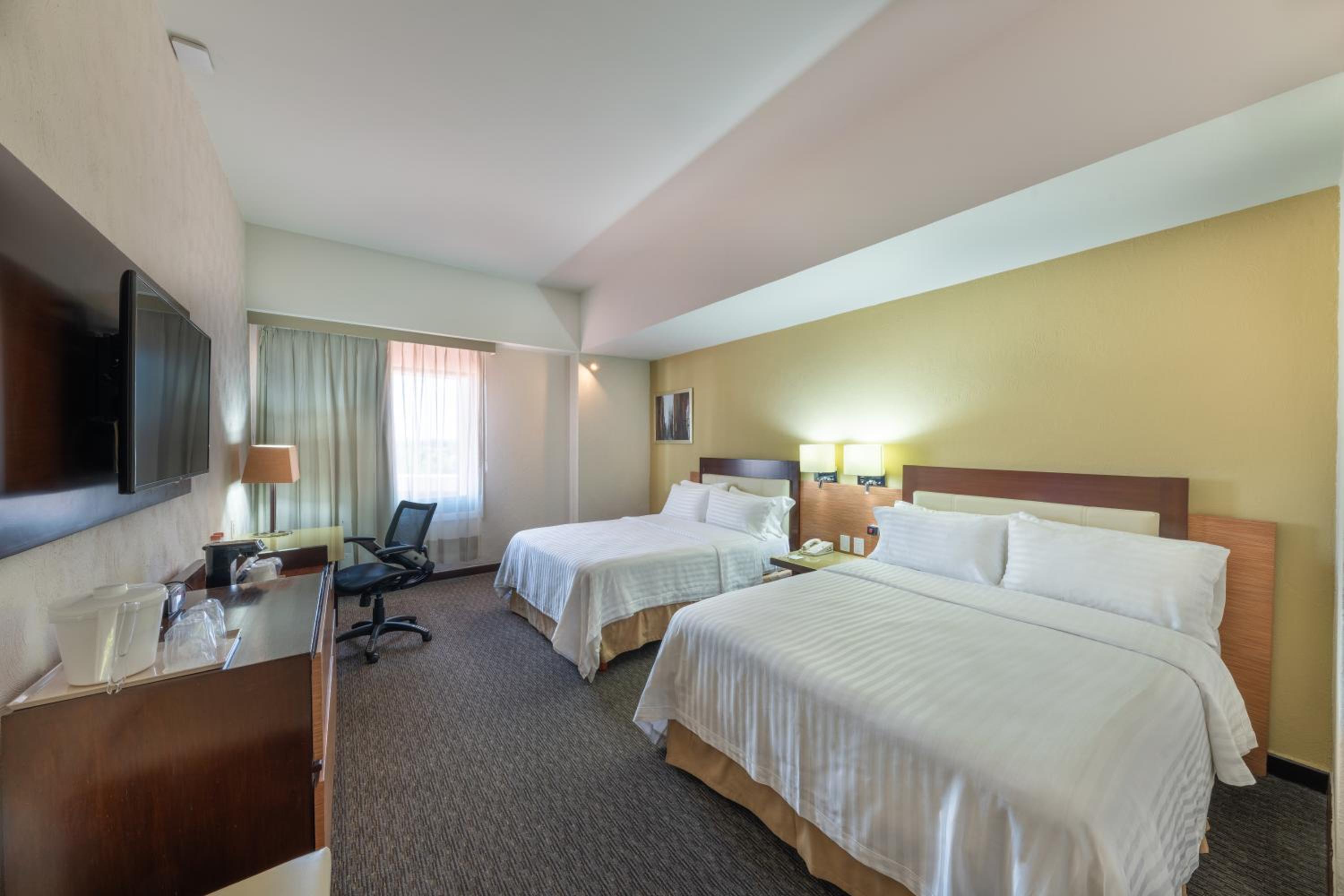 Standard Double Room with Two Double Beds - Disability Access - Photo 1