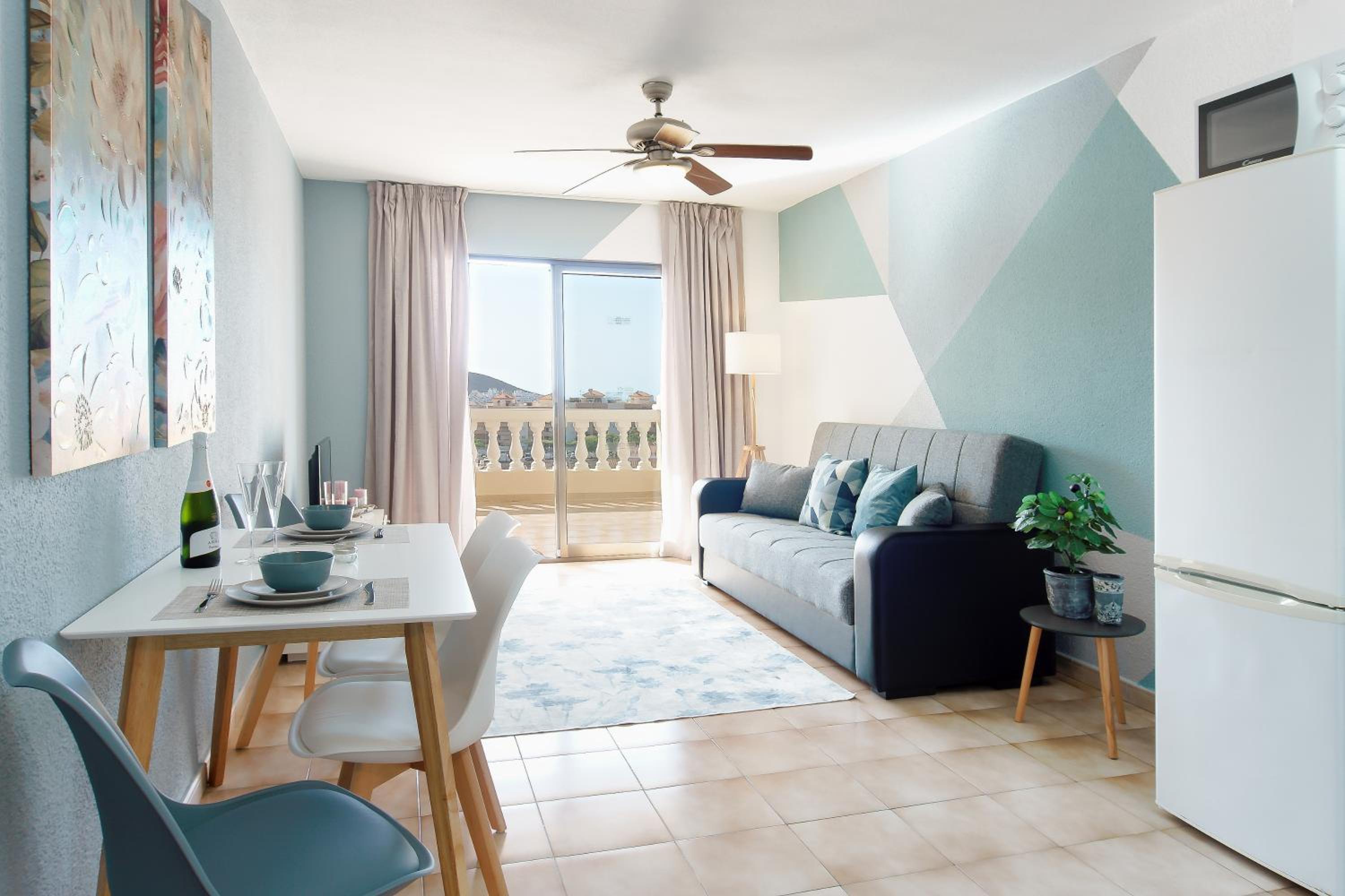 Apartamento con Balcón
