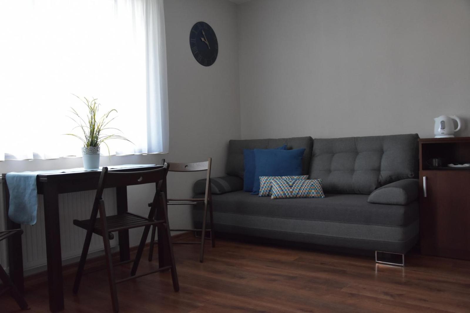Family Room photo 2