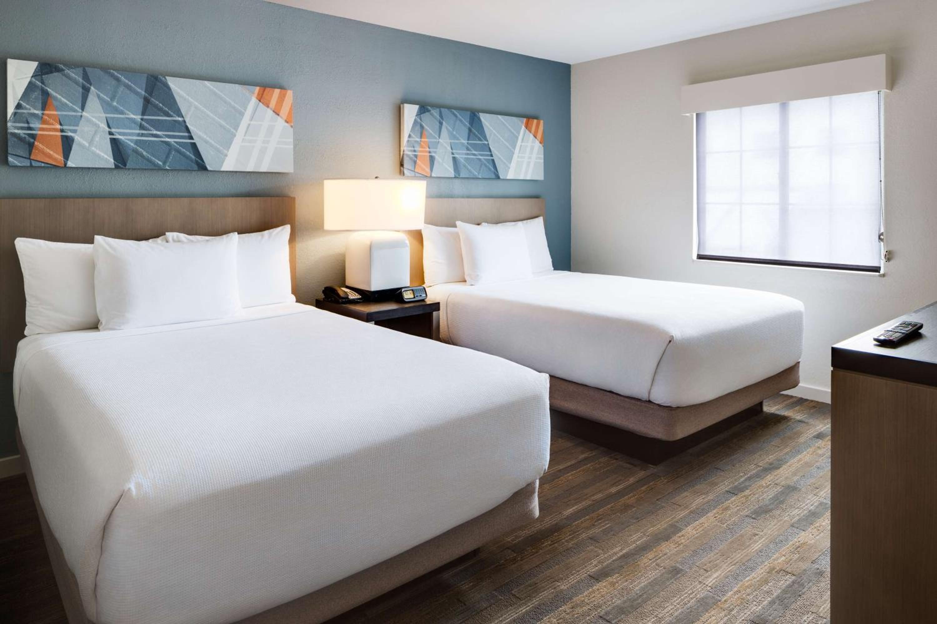 One-Bedroom Suite with Two Double Beds - Photo 1