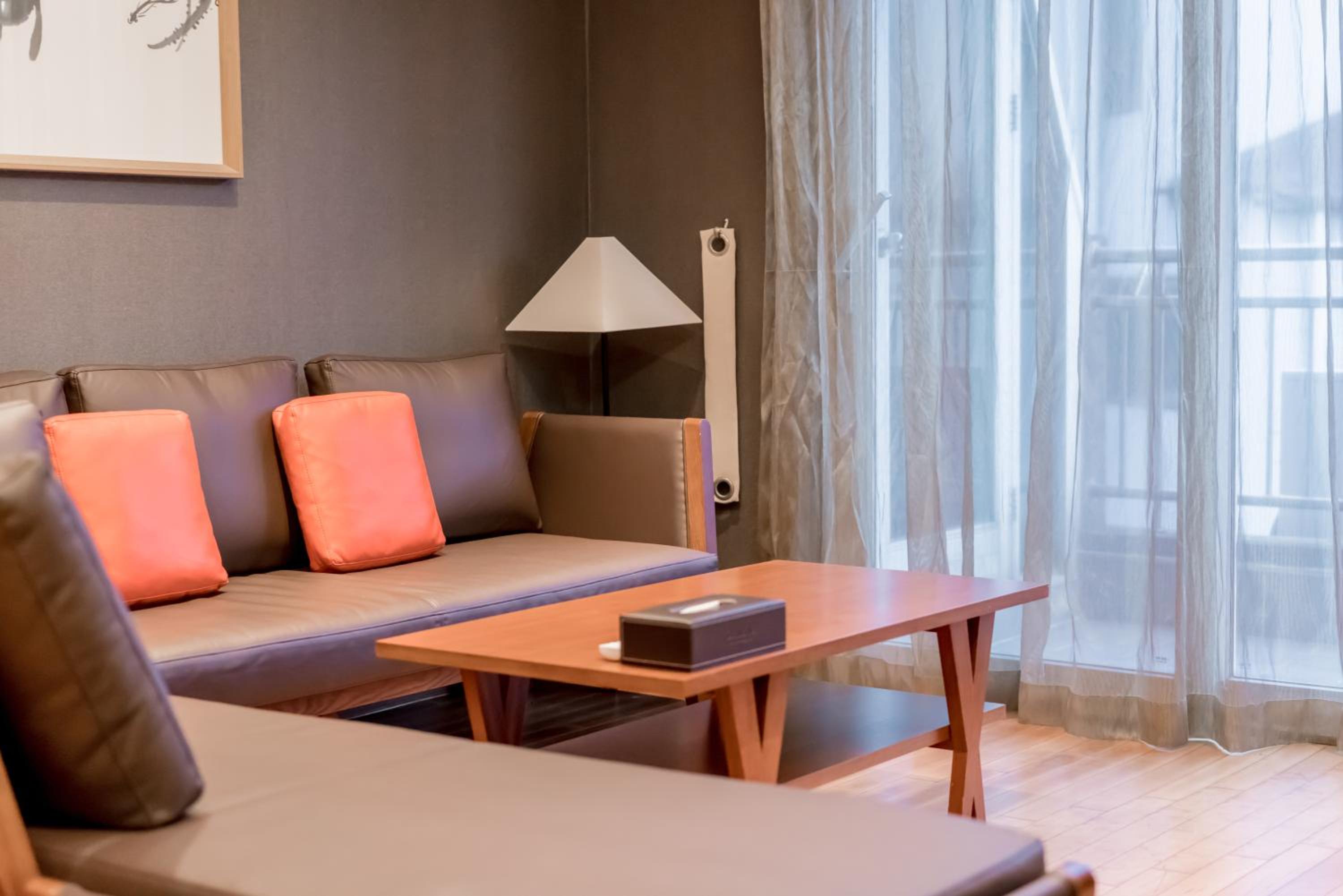 Two Bedroom Deluxe SUite - Photo 15