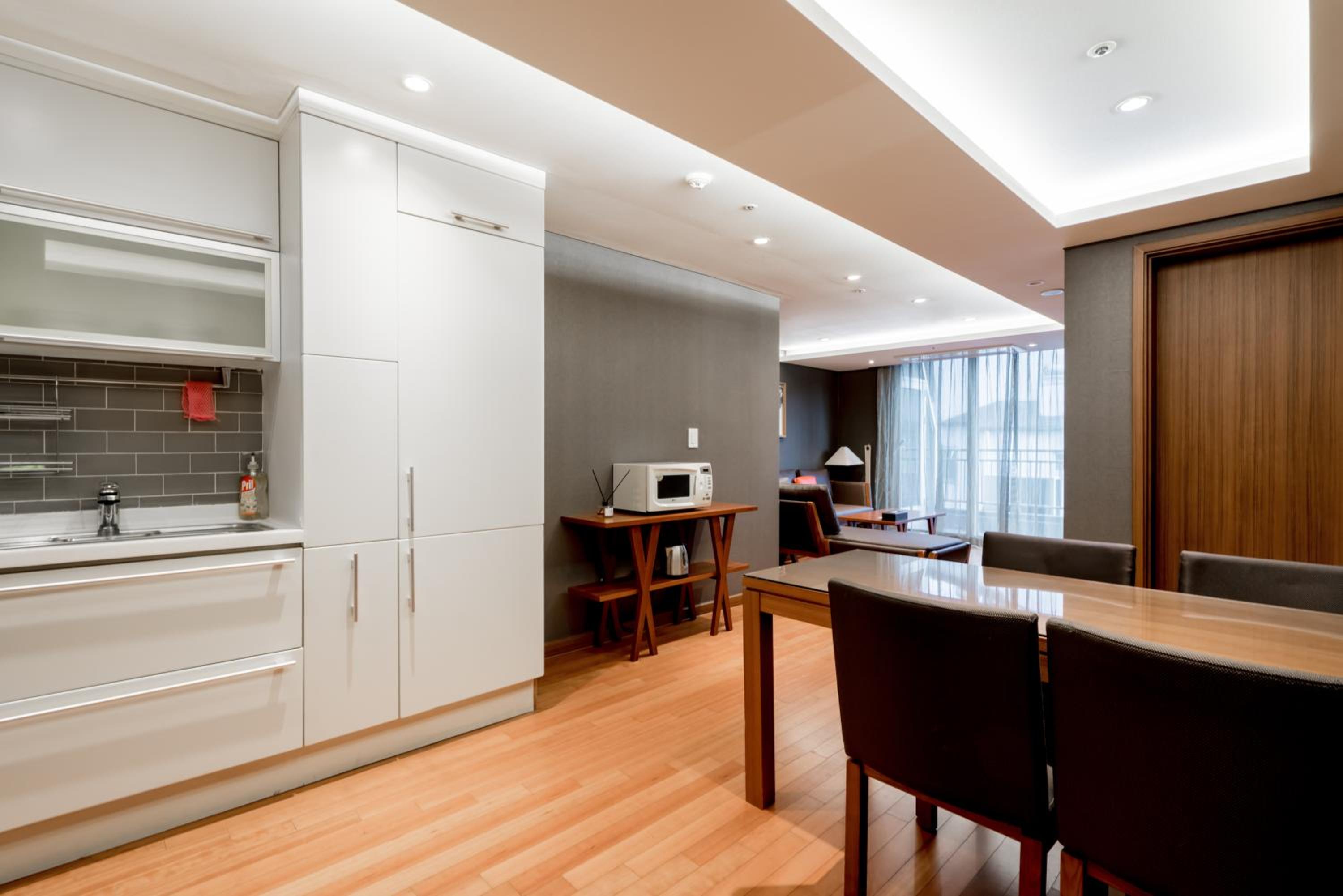 Two Bedroom Deluxe SUite - Photo 7