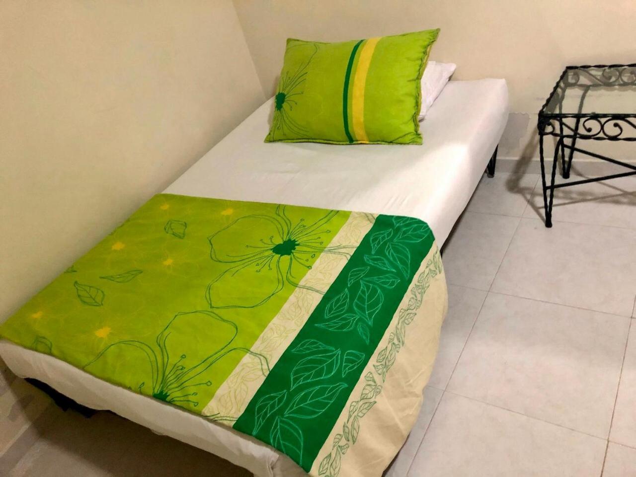 Single Room with Private Bathroom photo 1