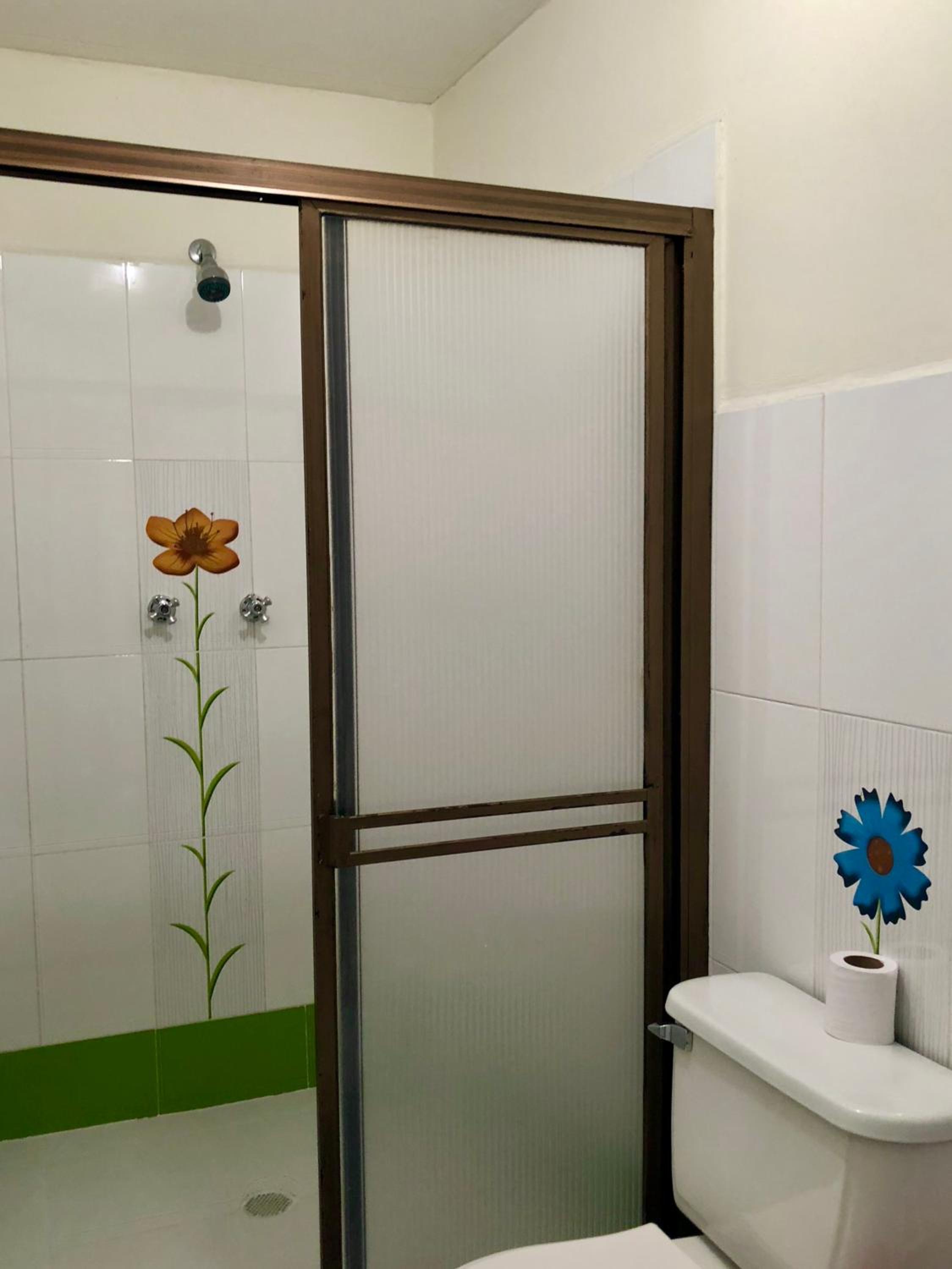 Single Room with Private Bathroom photo 3