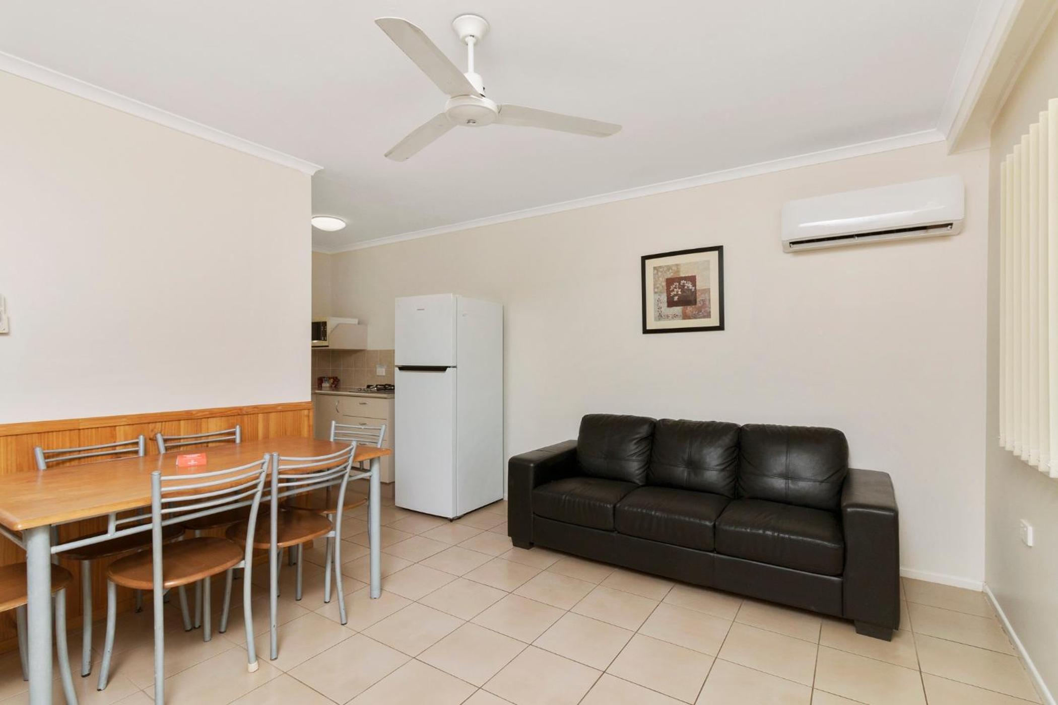 Superior 1 Bedroom Unit photo 3