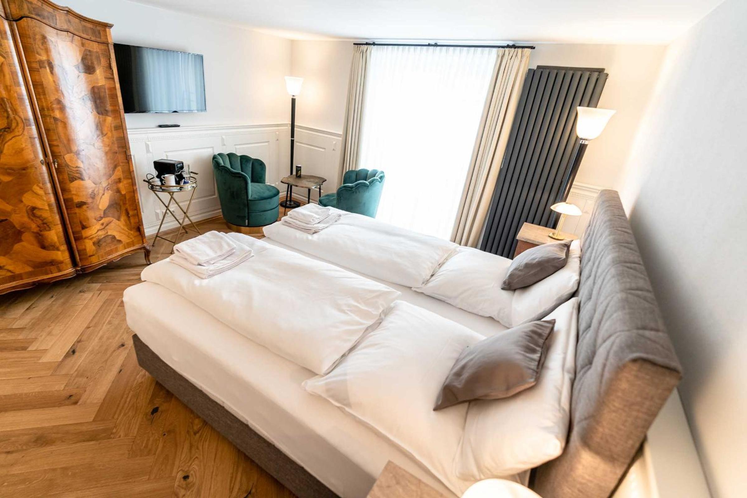 Budget Double Room - Photo 3