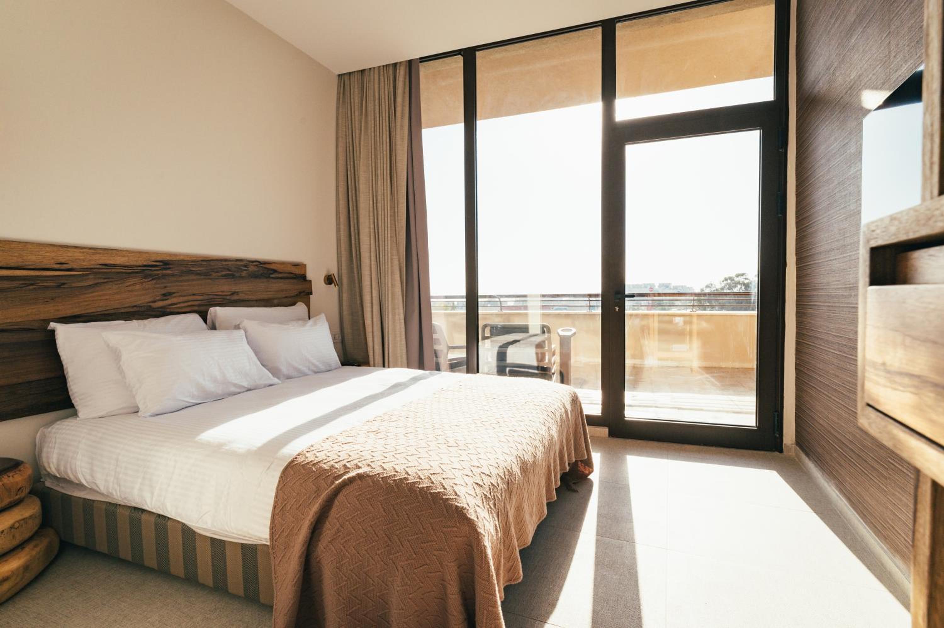Superior Double or Twin Room with Terrace - Photo 6
