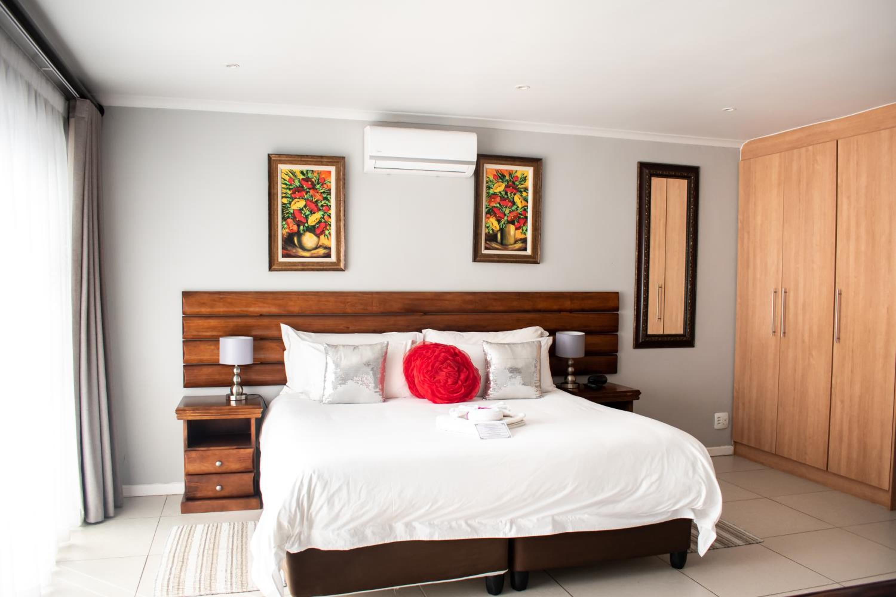 Superior Double or Twin Room - Photo 6