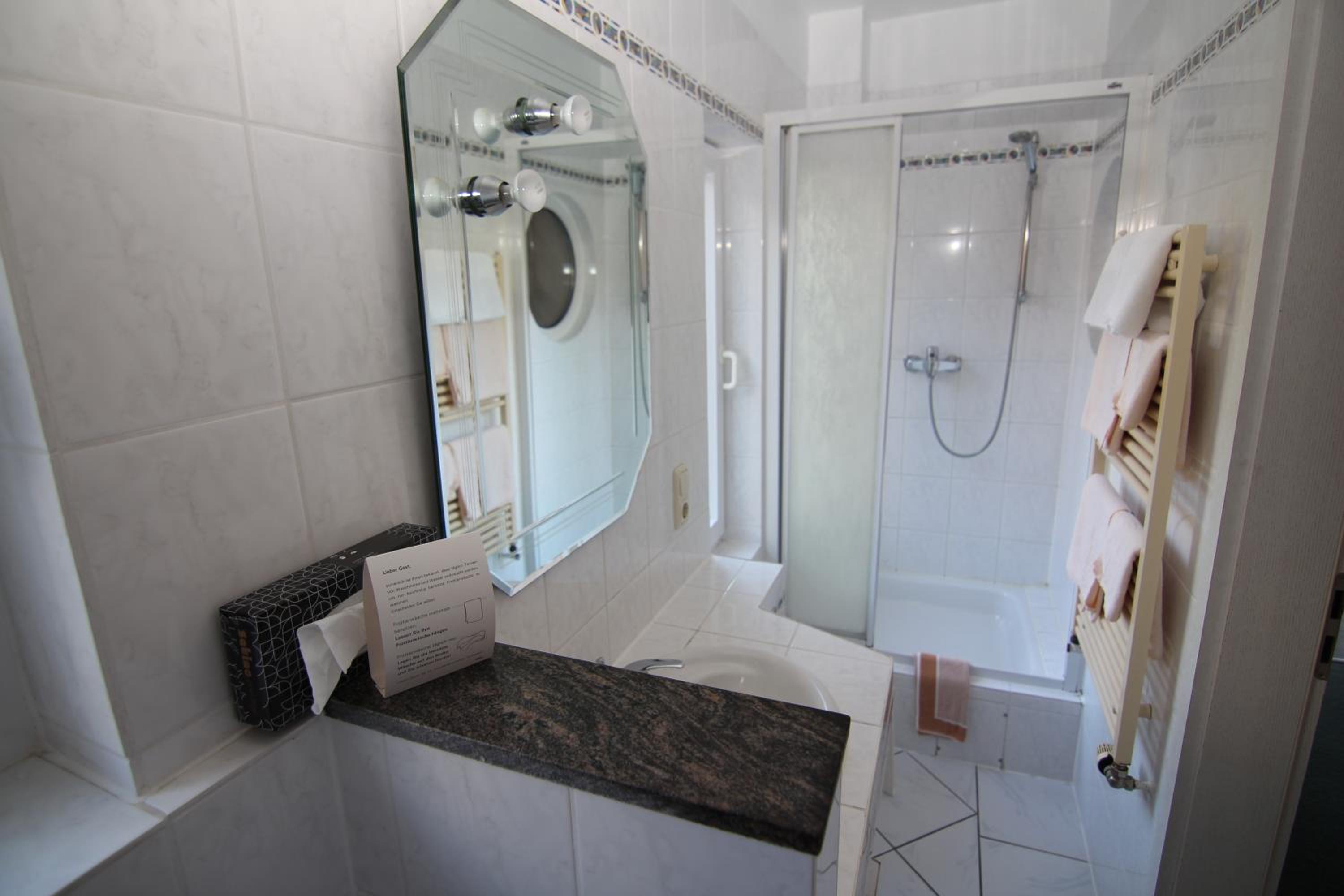 Deluxe Double Room - Photo 6