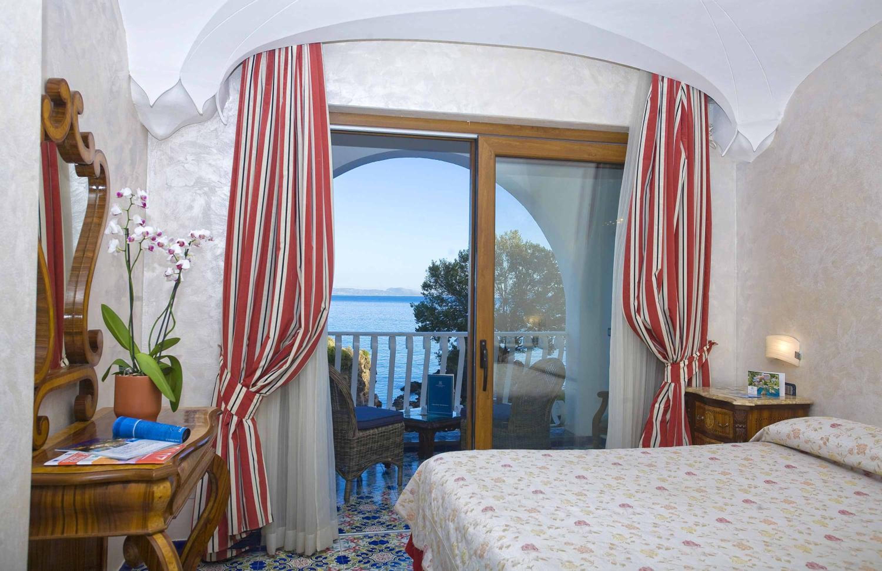 Deluxe Double Room - Photo 4