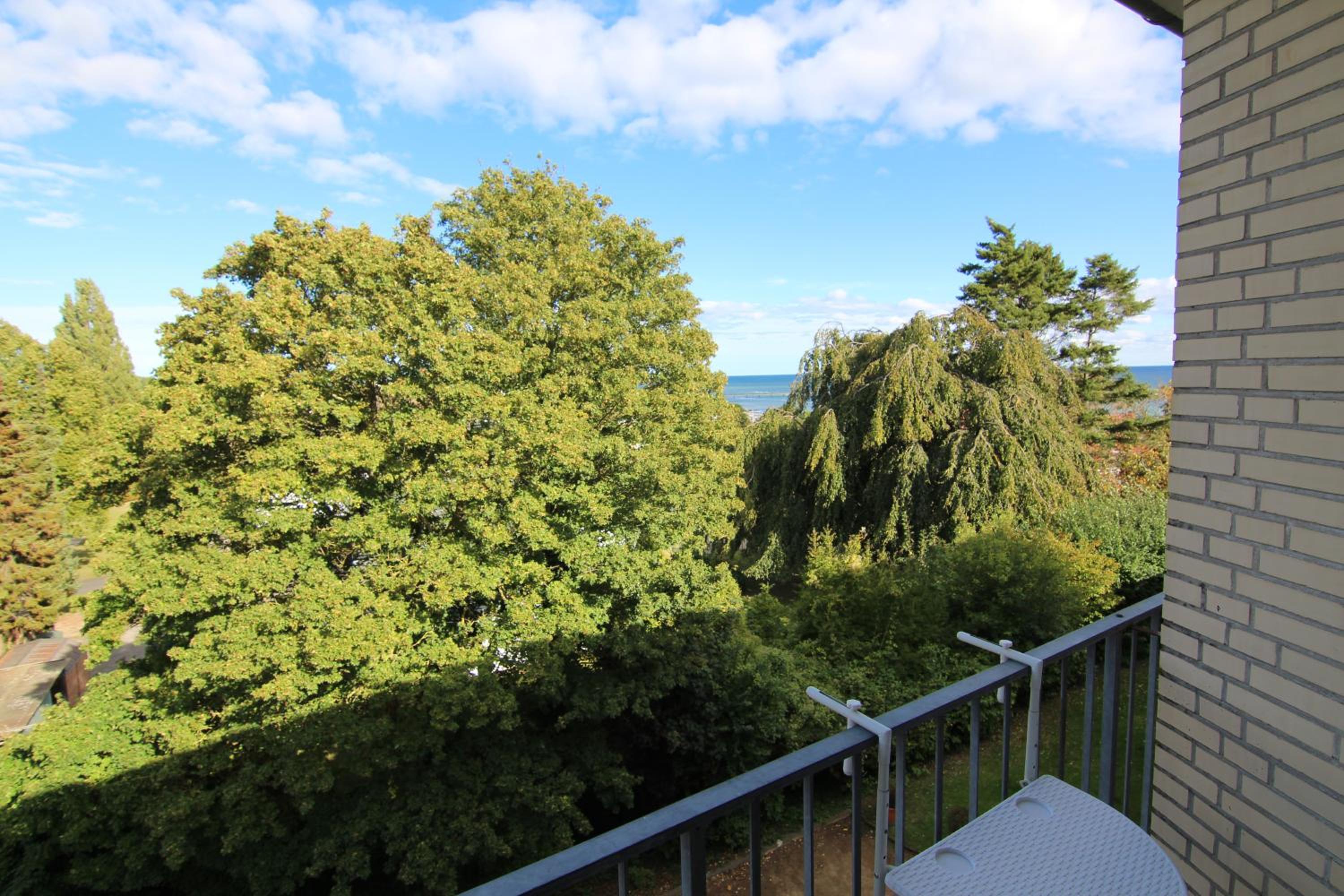 Double Room with Balcony - Photo 7