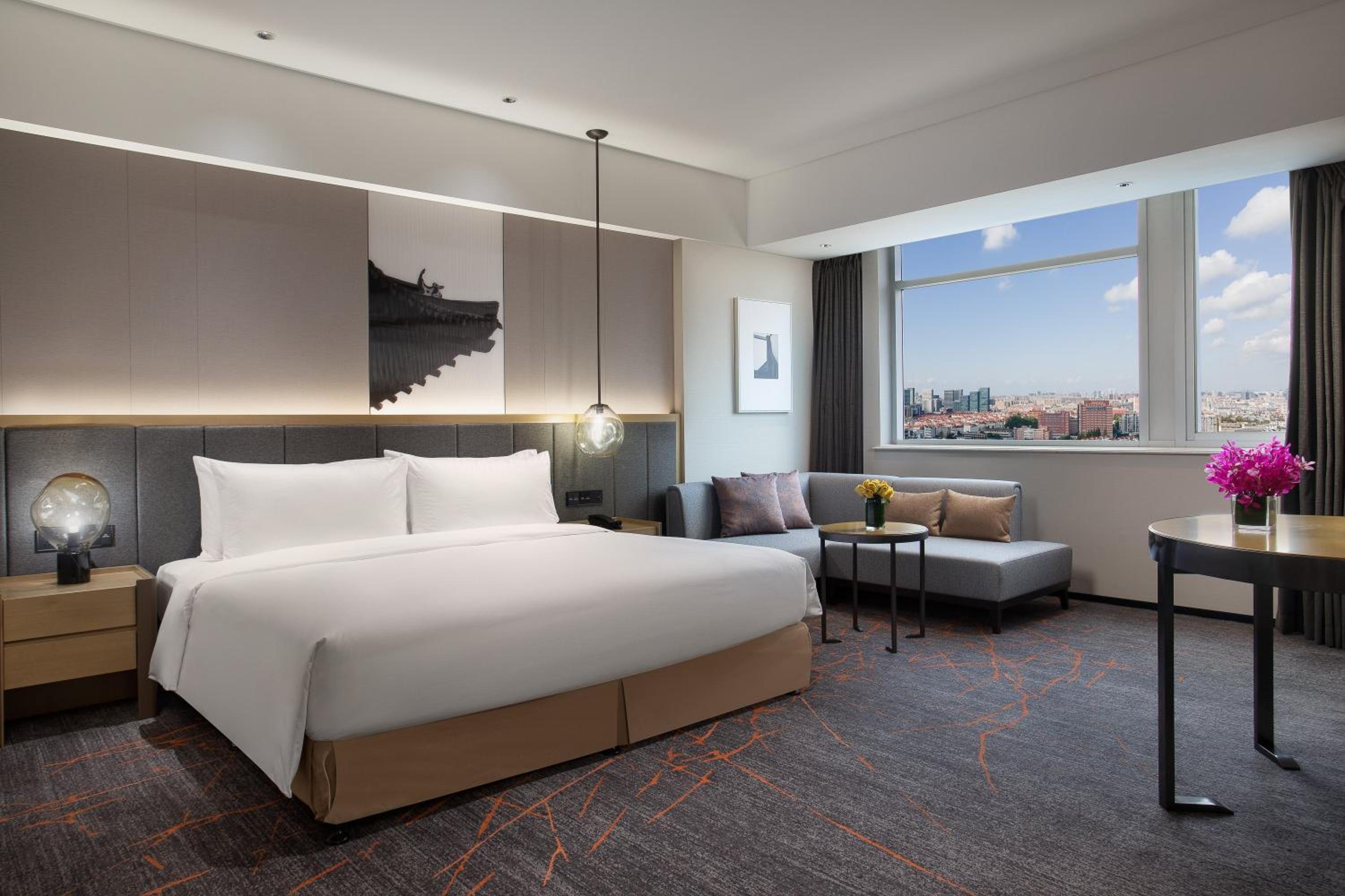 Premium King Room