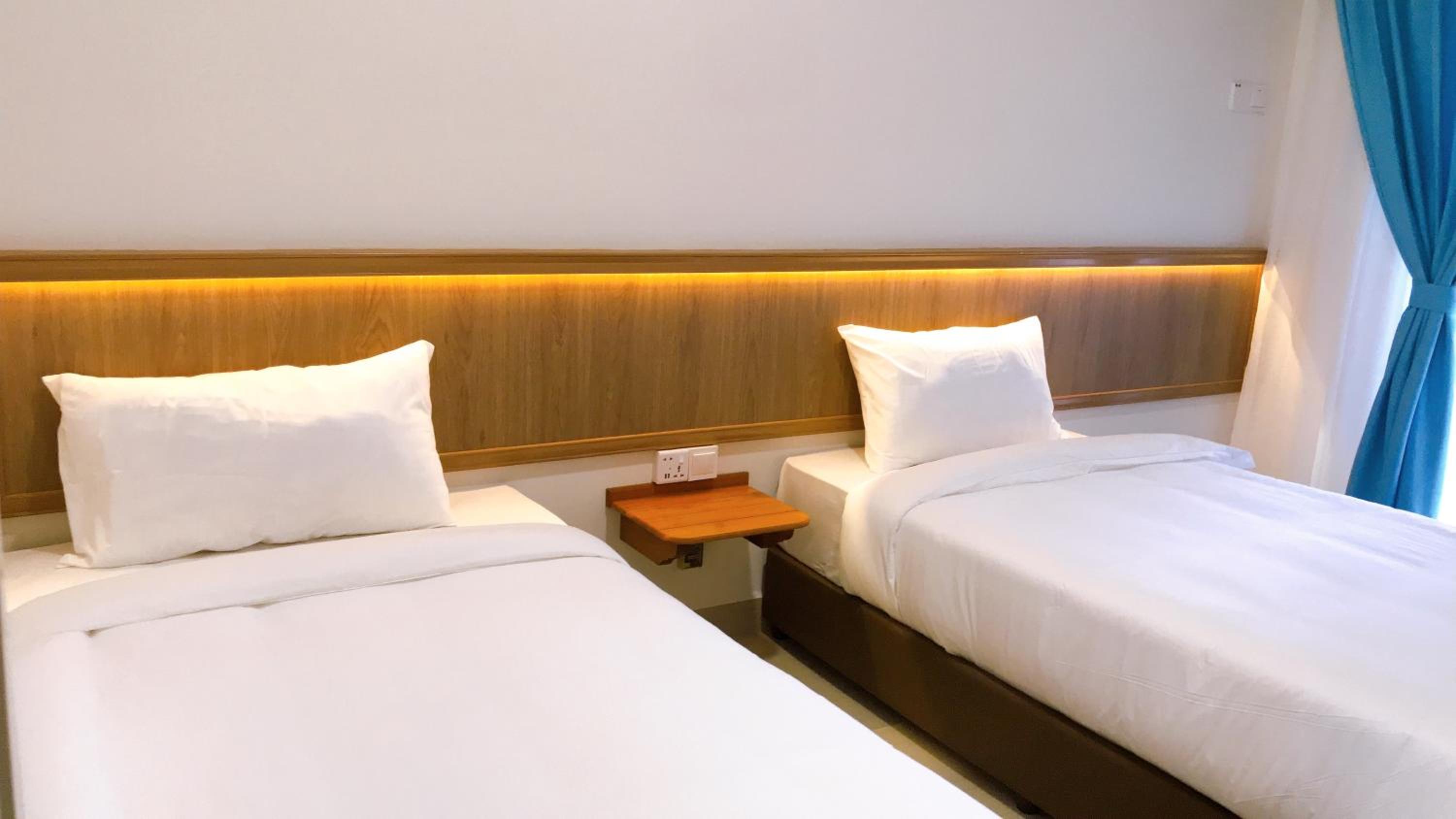 Twin Room with Balcony