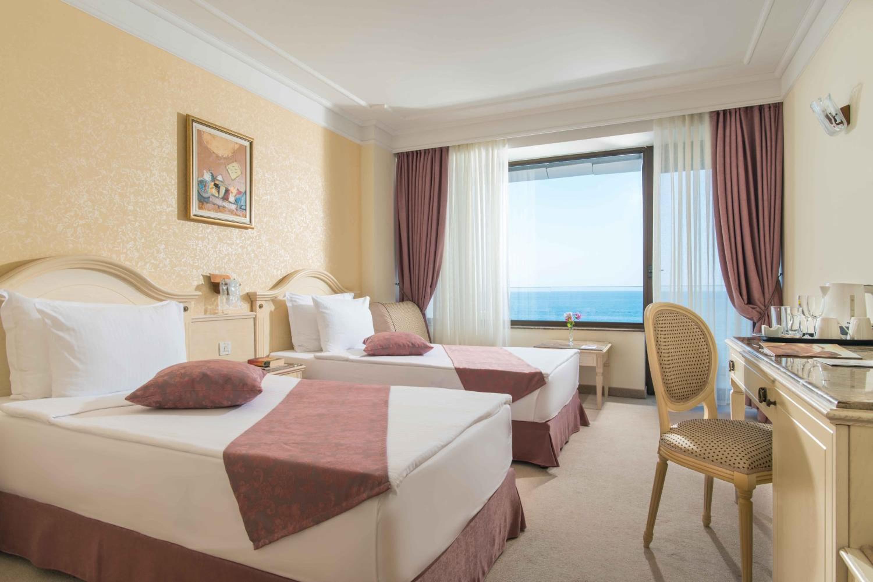 Twin Room with Sea View