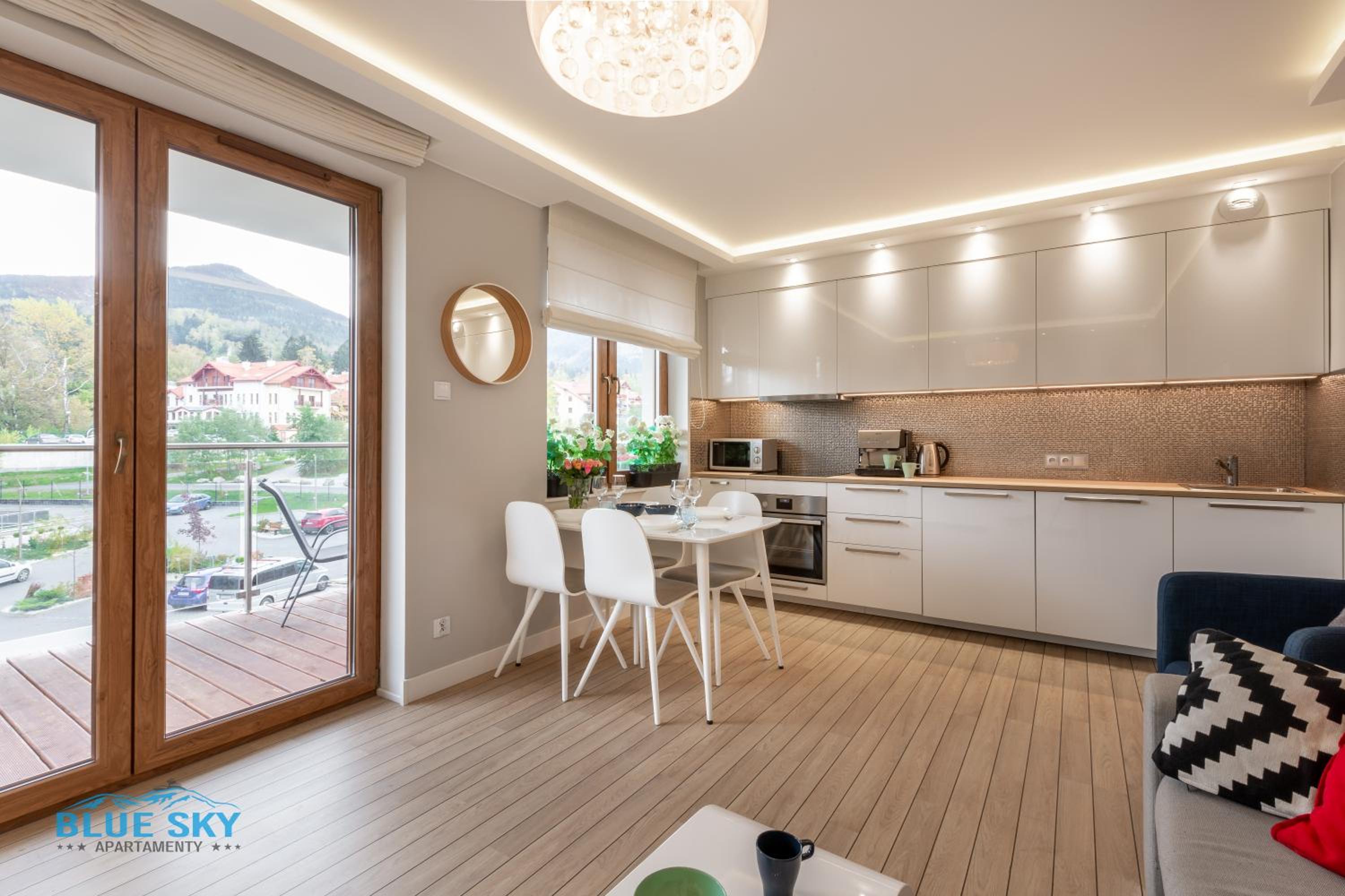 Penthouse Apartment - Photo 2
