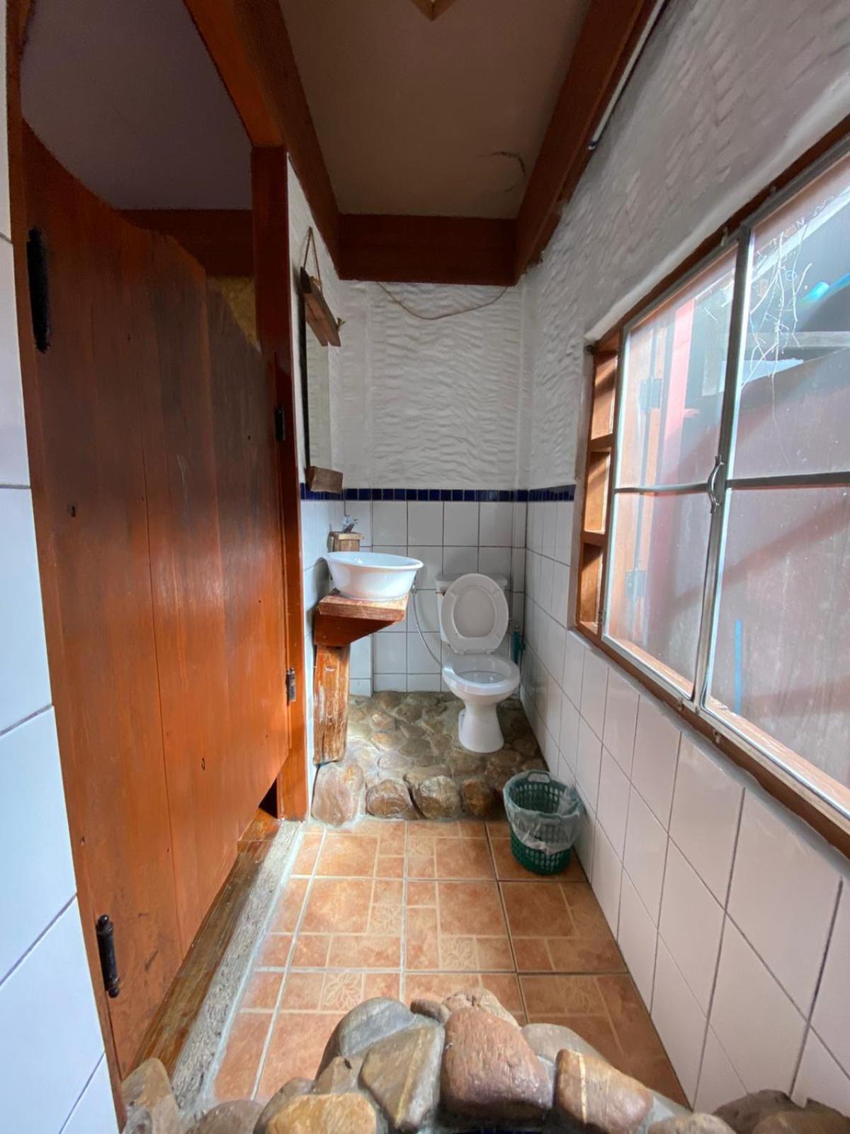 Standard Double Room with Fan - Photo 3