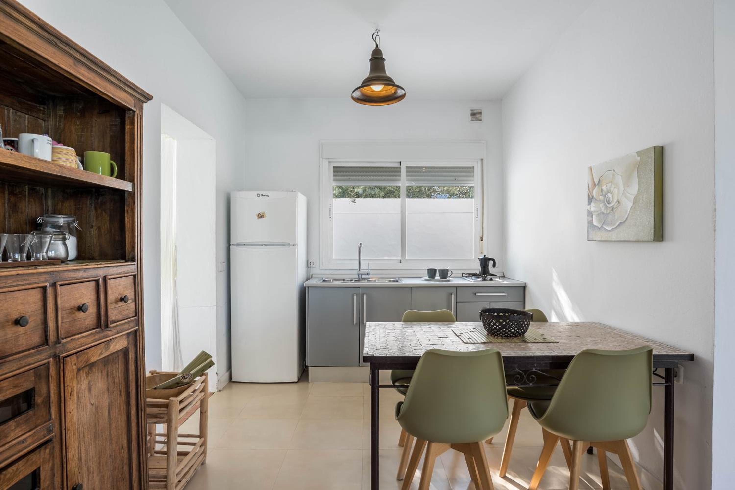 Two-Bedroom House - Photo 16