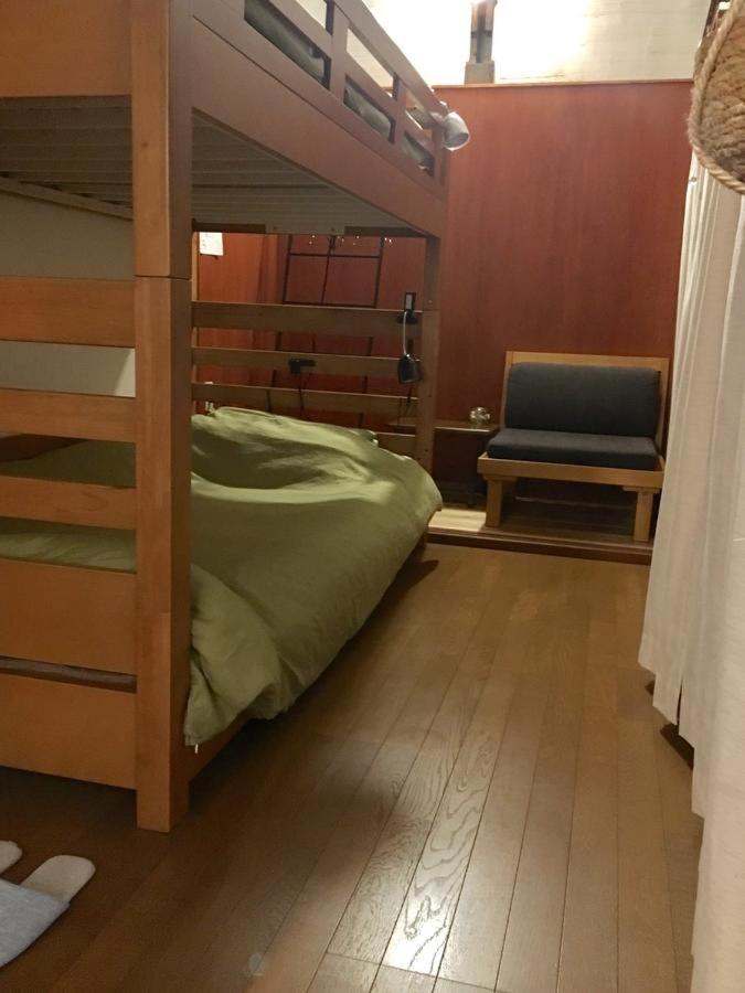 Economy Twin Room - Photo 1